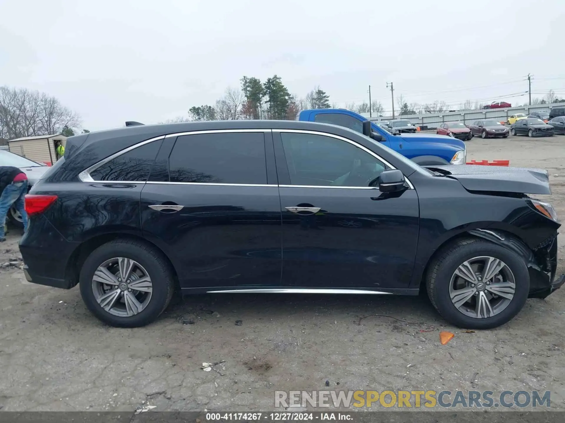 13 Photograph of a damaged car 5J8YD4H32LL045507 ACURA MDX 2020