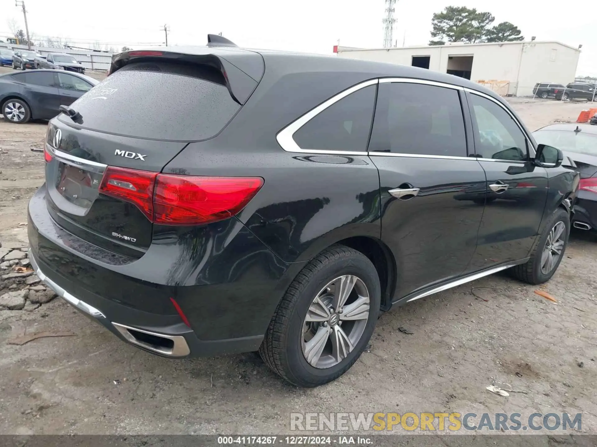 4 Photograph of a damaged car 5J8YD4H32LL045507 ACURA MDX 2020