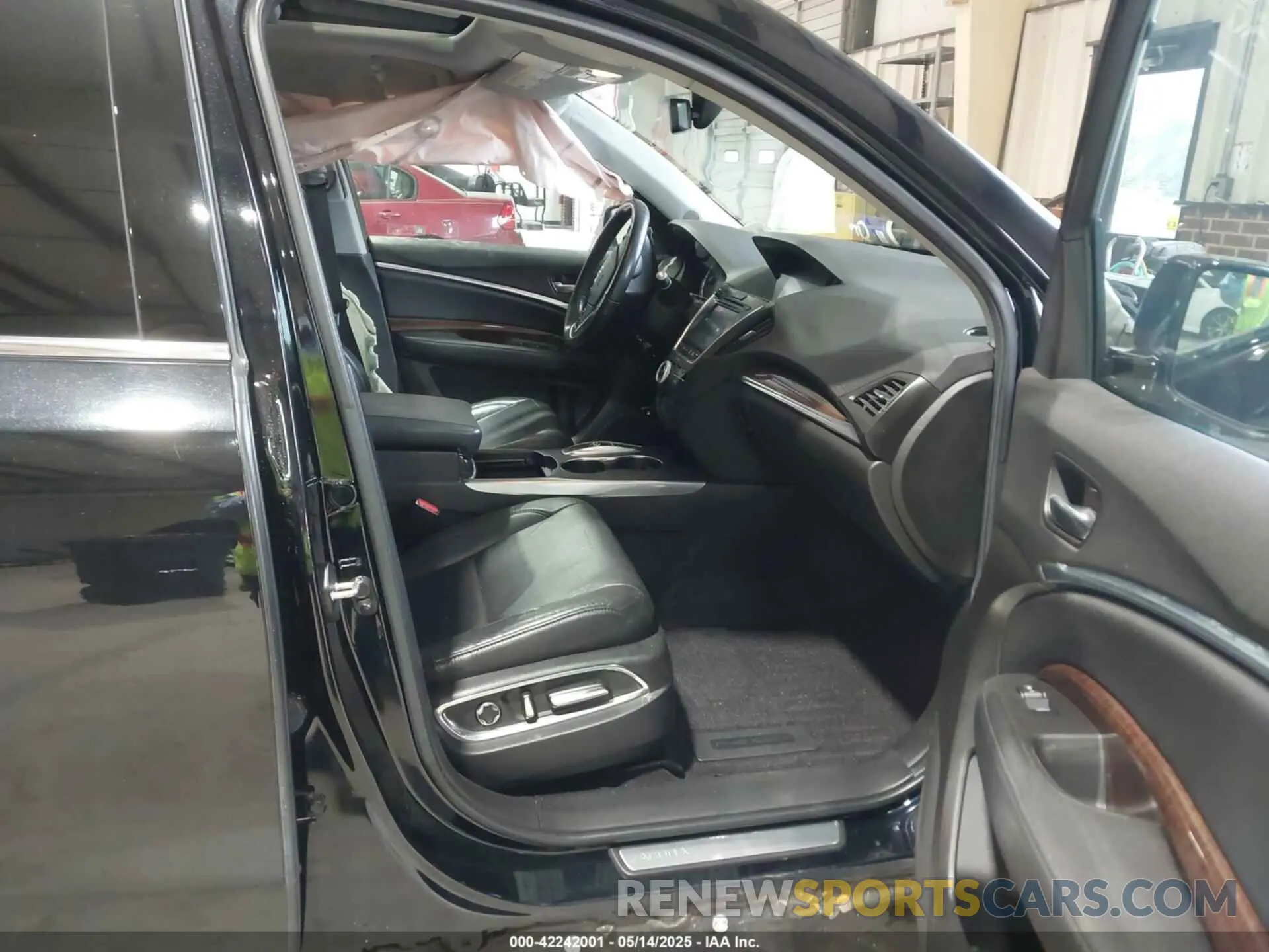 5 Photograph of a damaged car 5J8YD4H36LL019069 ACURA MDX 2020