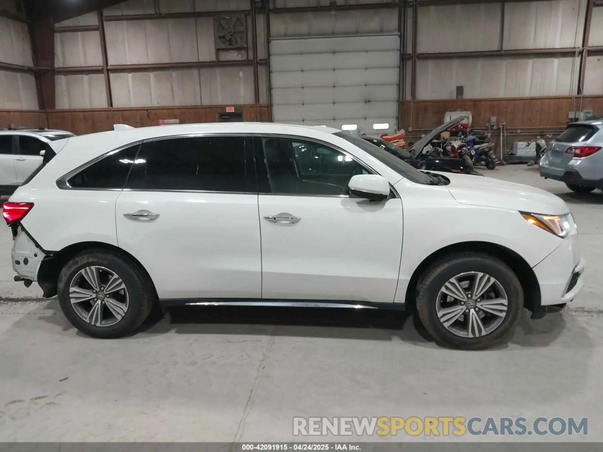 13 Photograph of a damaged car 5J8YD4H37LL001499 ACURA MDX 2020