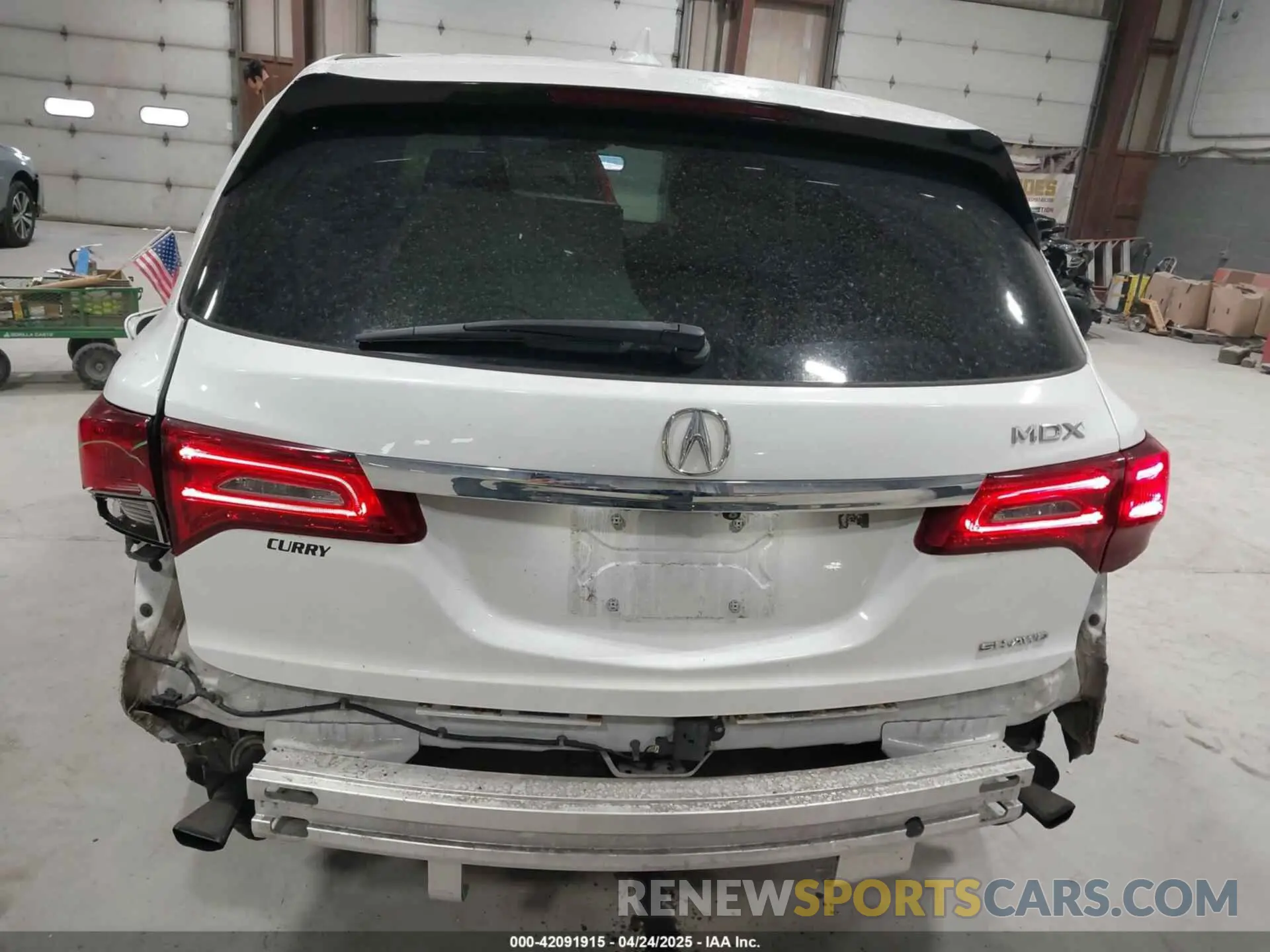 17 Photograph of a damaged car 5J8YD4H37LL001499 ACURA MDX 2020