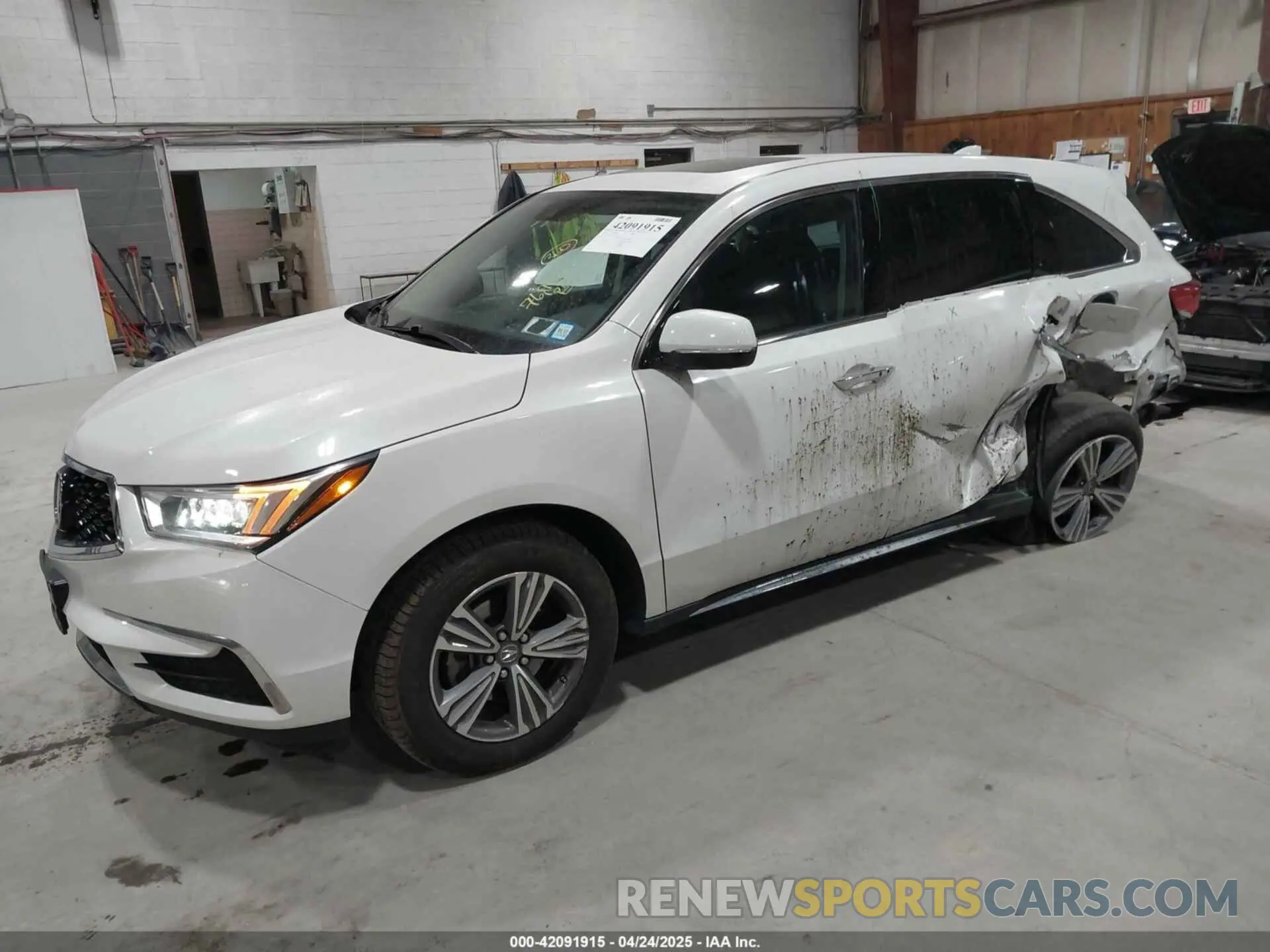 2 Photograph of a damaged car 5J8YD4H37LL001499 ACURA MDX 2020