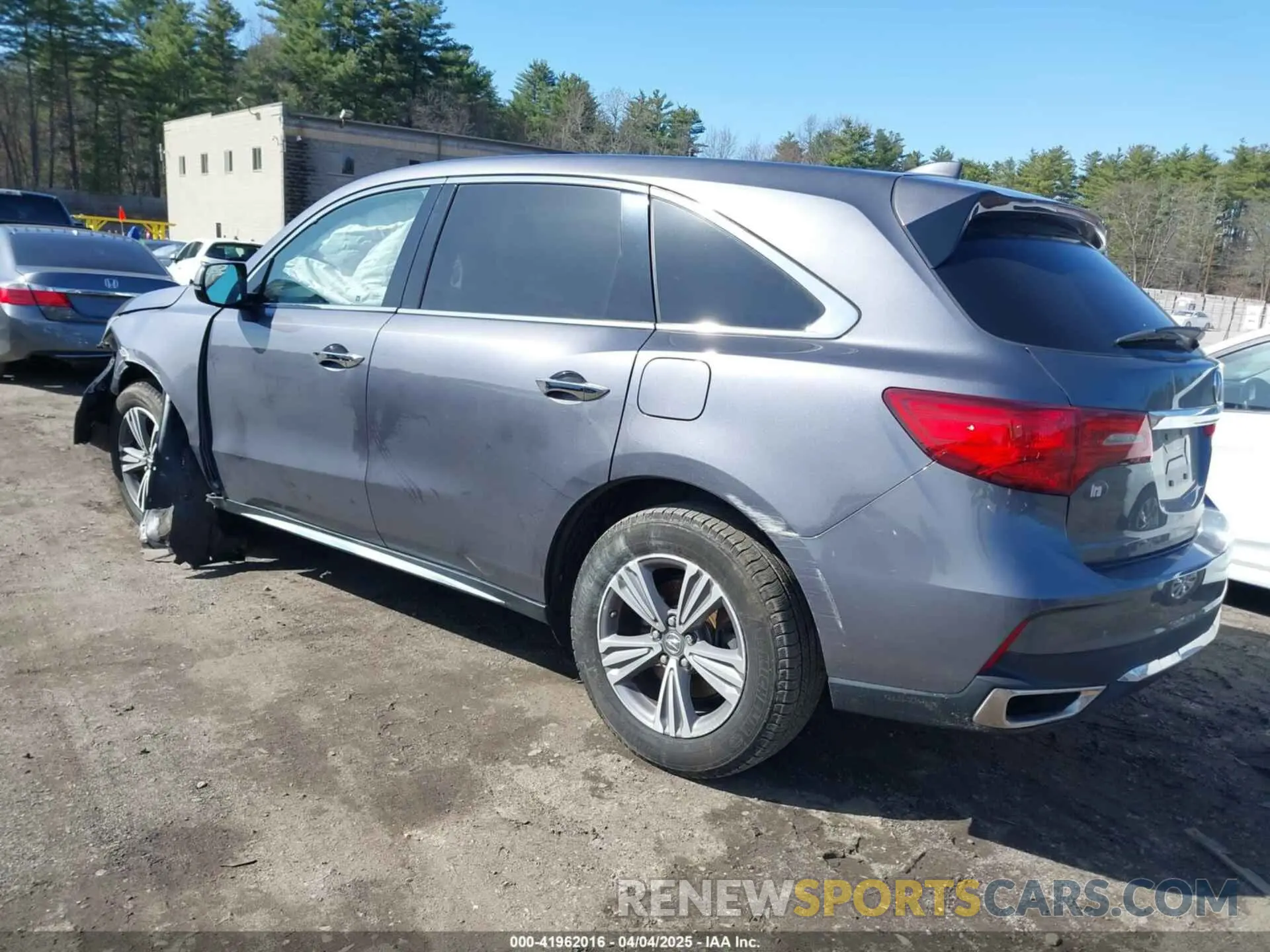 3 Фотография поврежденного автомобиля 5J8YD4H38LL015105 ACURA MDX 2020
