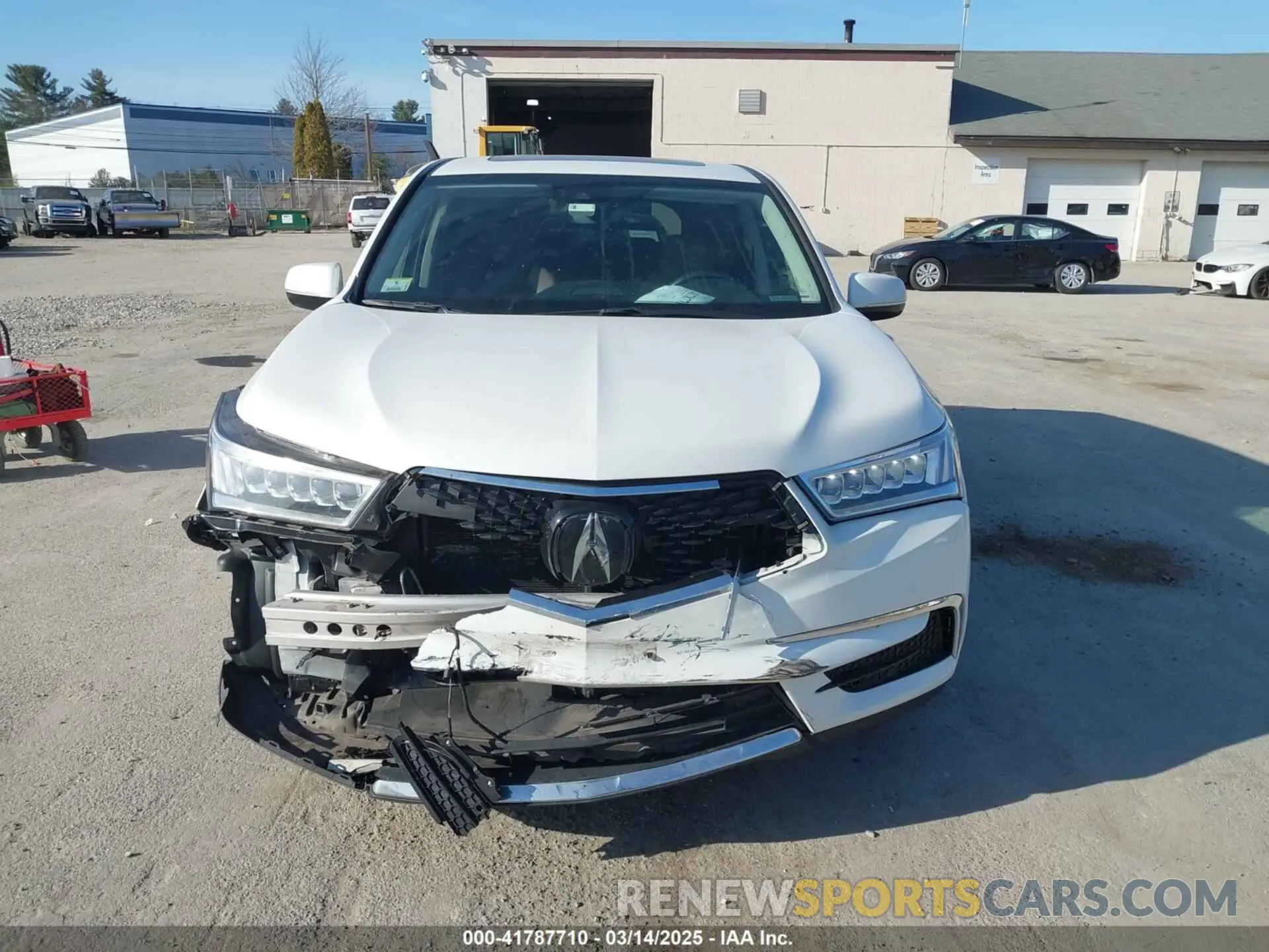 13 Photograph of a damaged car 5J8YD4H52LL056055 ACURA MDX 2020