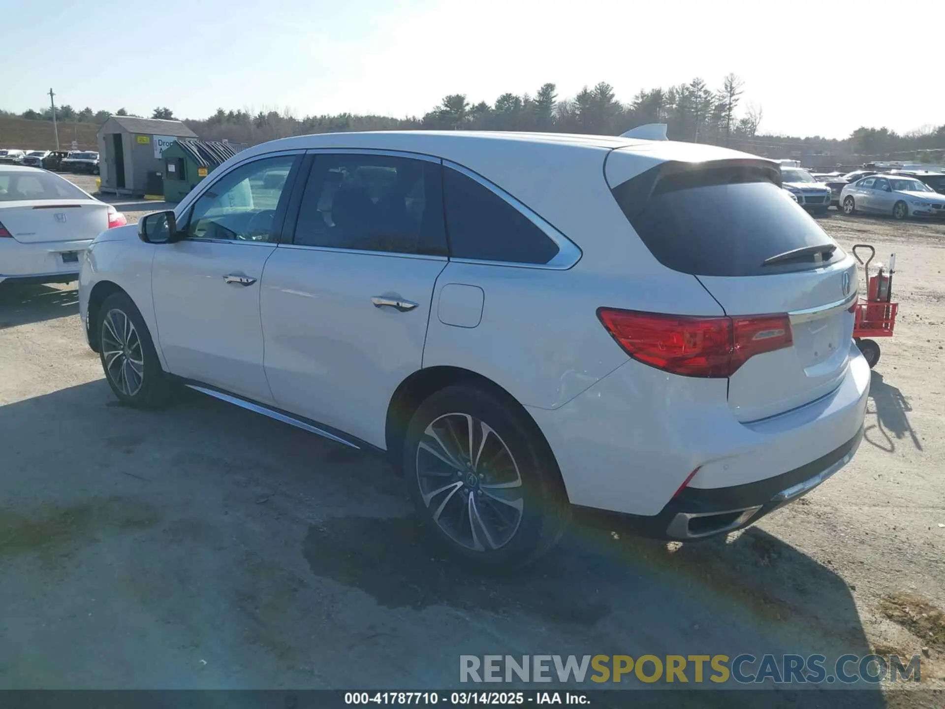 3 Photograph of a damaged car 5J8YD4H52LL056055 ACURA MDX 2020