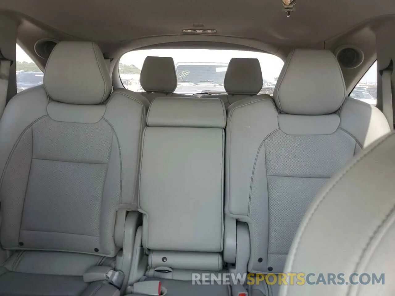 10 Photograph of a damaged car 5J8YD4H57LL017073 ACURA MDX 2020