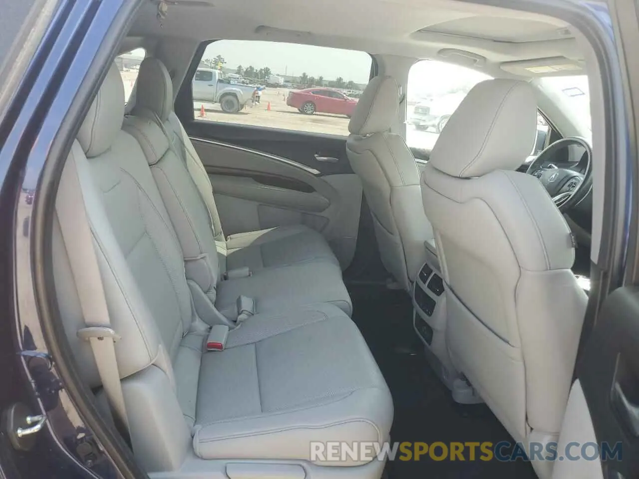 11 Photograph of a damaged car 5J8YD4H57LL017073 ACURA MDX 2020