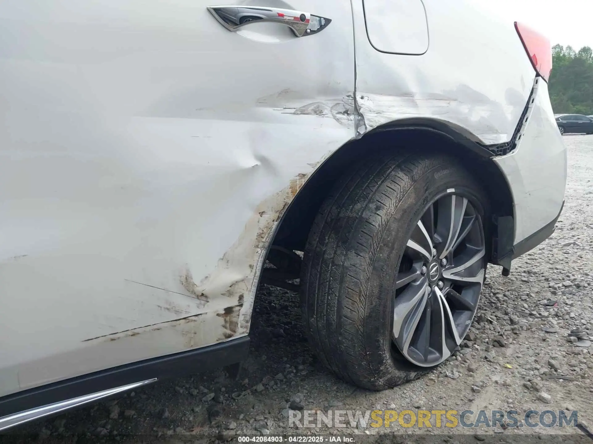6 Photograph of a damaged car 5J8YD4H59LL006527 ACURA MDX 2020