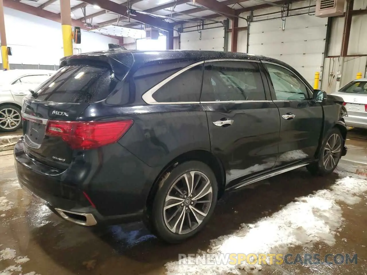 3 Photograph of a damaged car 5J8YD4H5XLL000557 ACURA MDX 2020