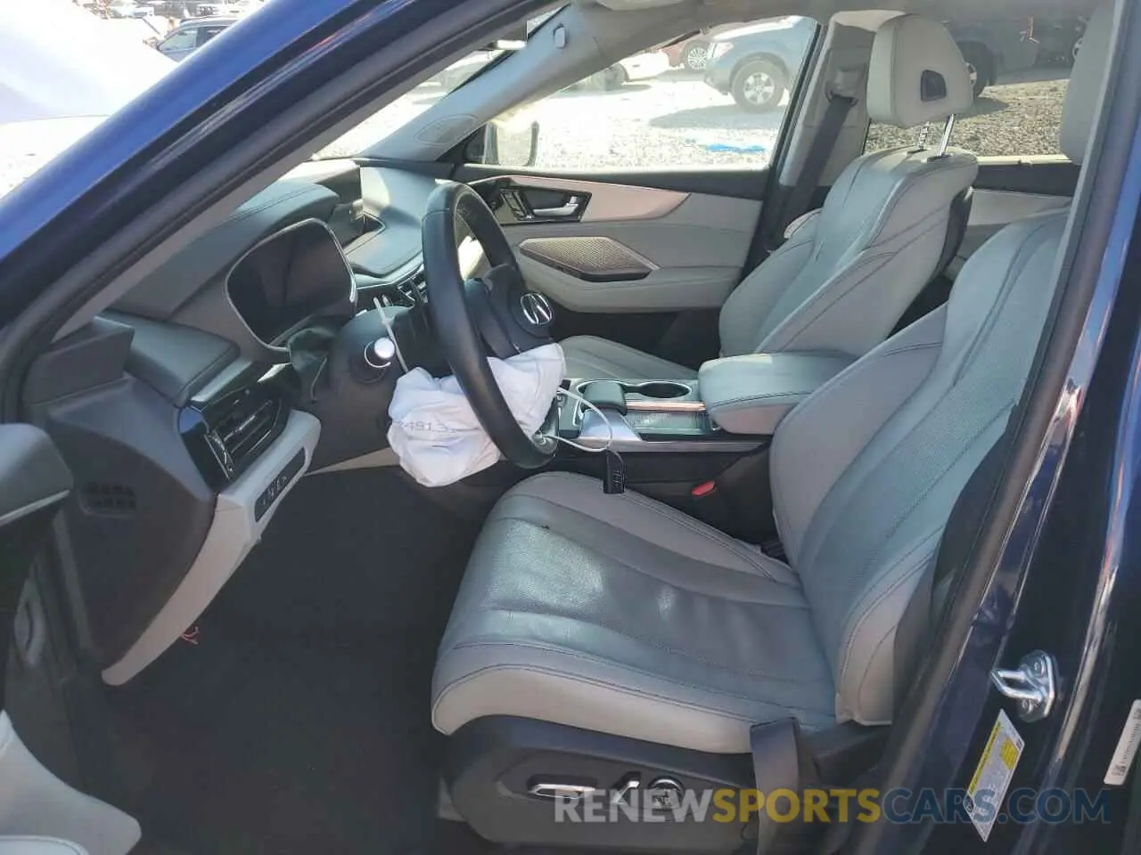 7 Photograph of a damaged car 5J8YD9H41NL001586 ACURA MDX 2022