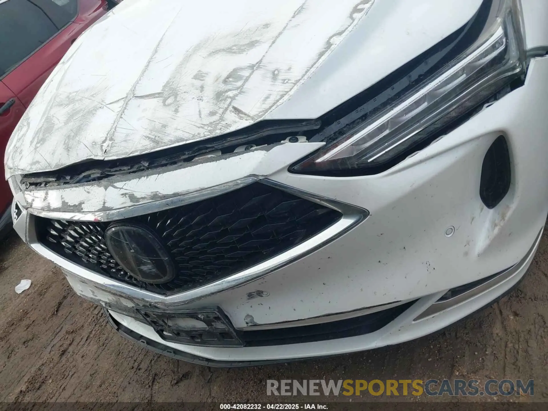 11 Photograph of a damaged car 5J8YD9H41NL007033 ACURA MDX 2022