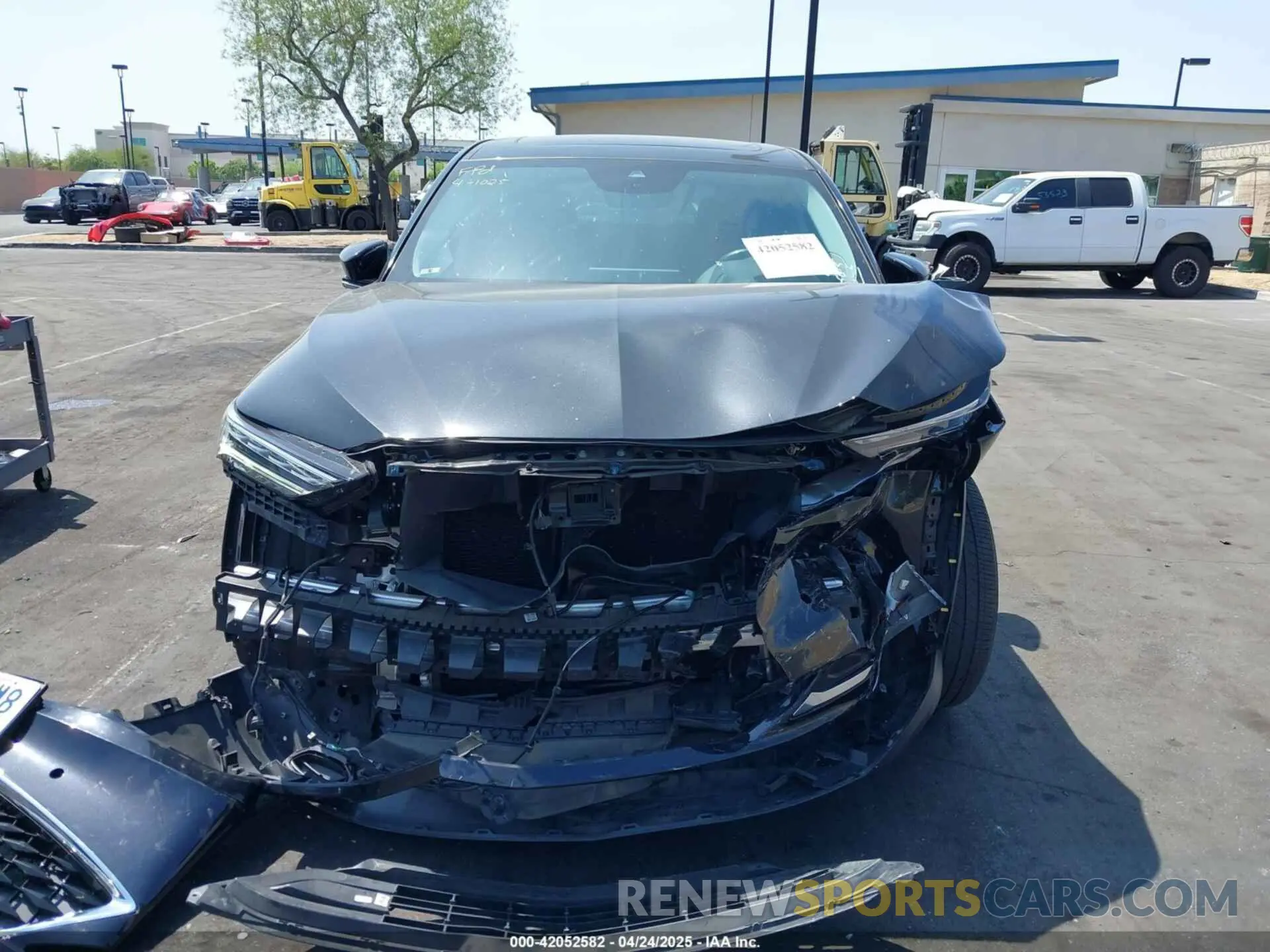 13 Photograph of a damaged car 5J8YD9H42NL002584 ACURA MDX 2022