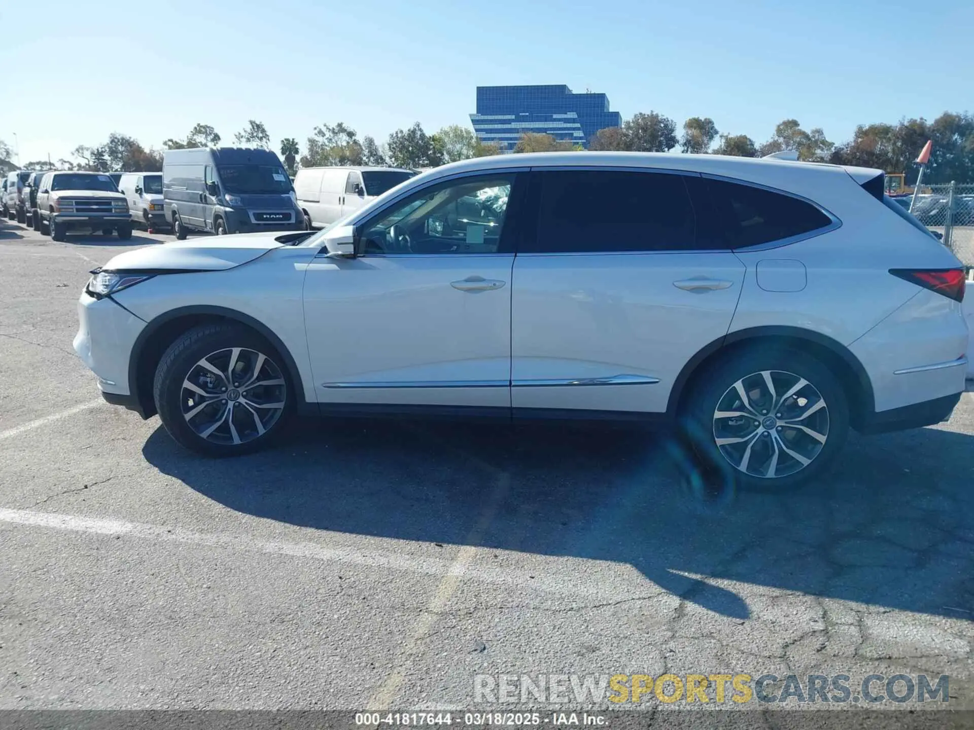 15 Photograph of a damaged car 5J8YD9H48NL000743 ACURA MDX 2022