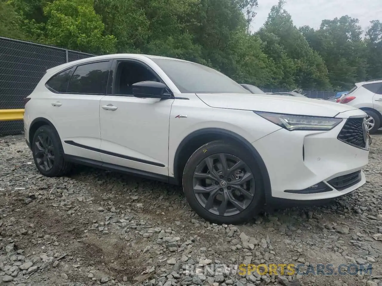 4 Photograph of a damaged car 5J8YE1H00NL047759 ACURA MDX 2022