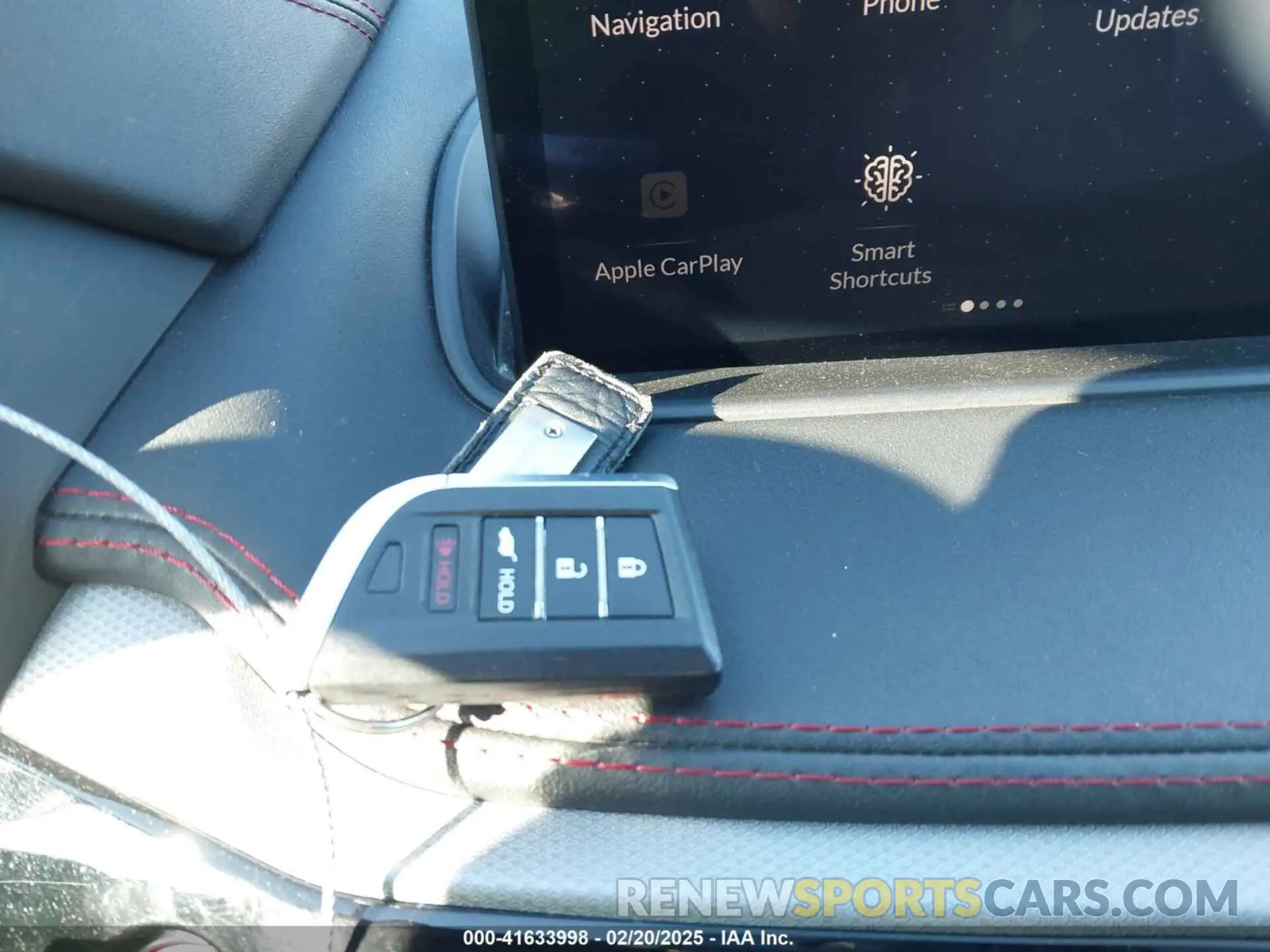 11 Photograph of a damaged car 5J8YE1H02NL002158 ACURA MDX 2022