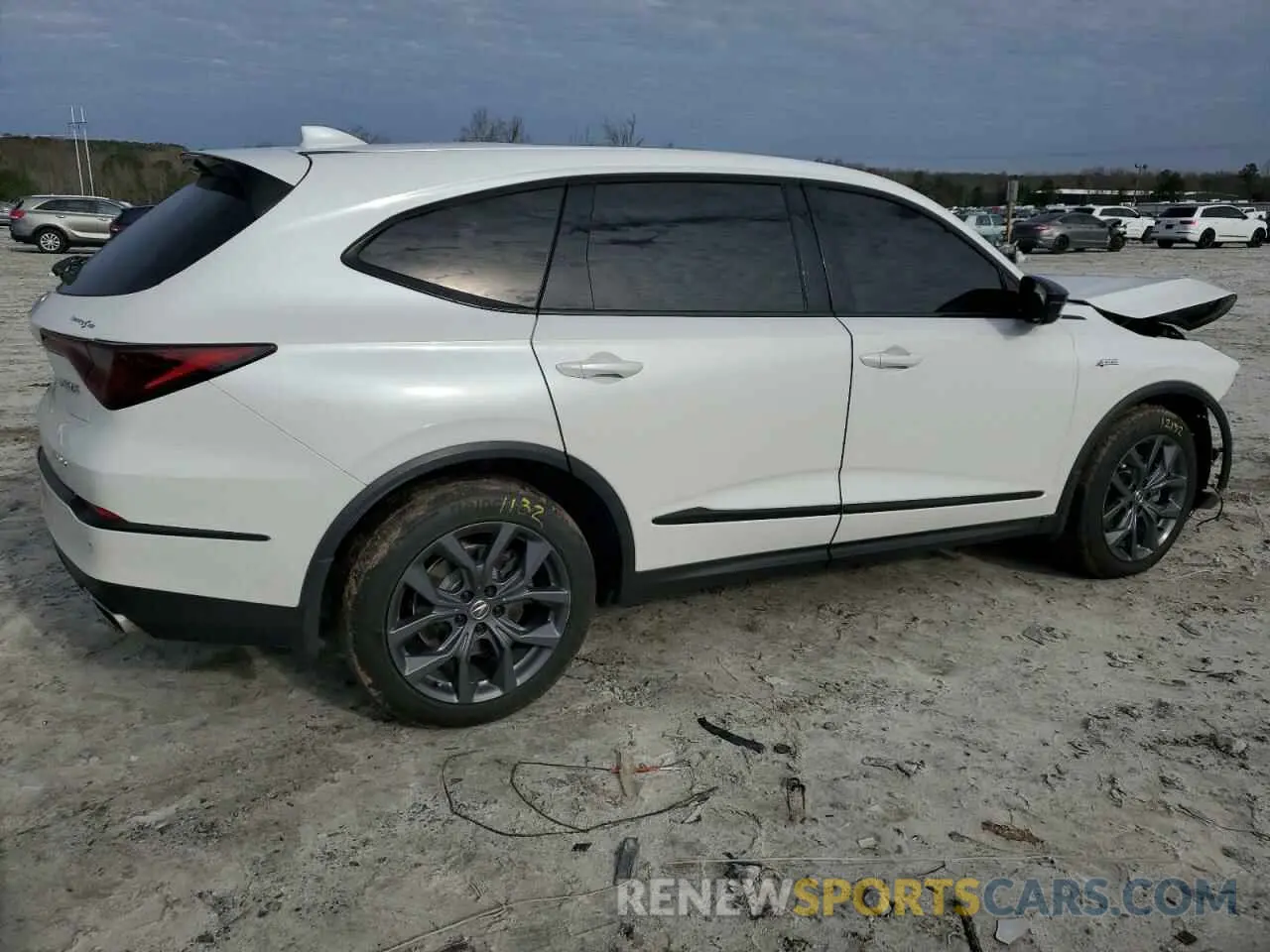 3 Photograph of a damaged car 5J8YE1H02NL027660 ACURA MDX 2022