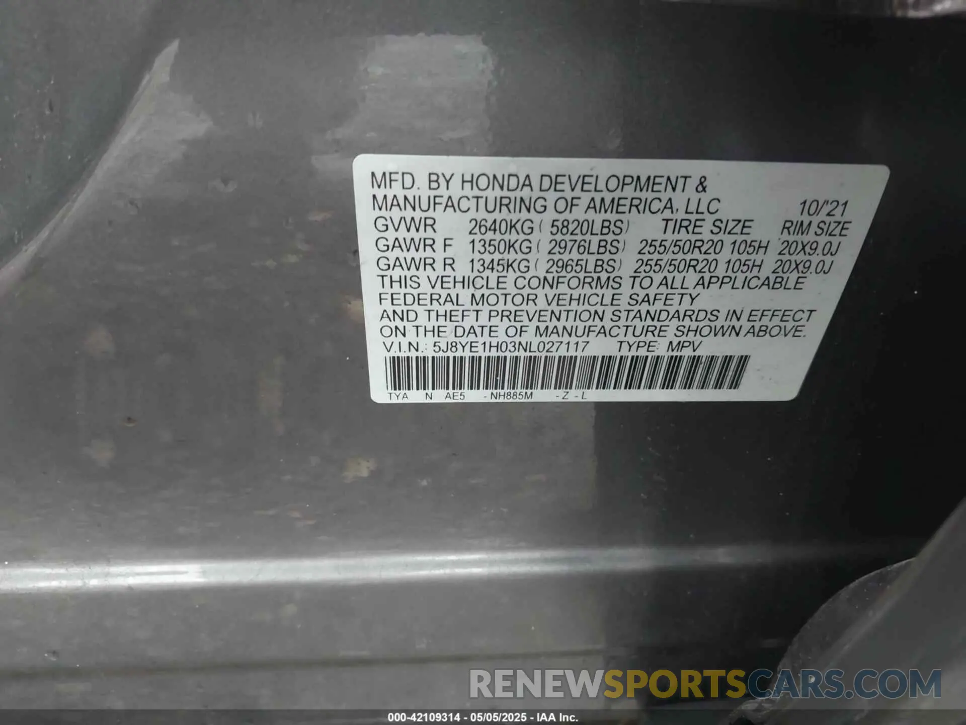9 Photograph of a damaged car 5J8YE1H03NL027117 ACURA MDX 2022