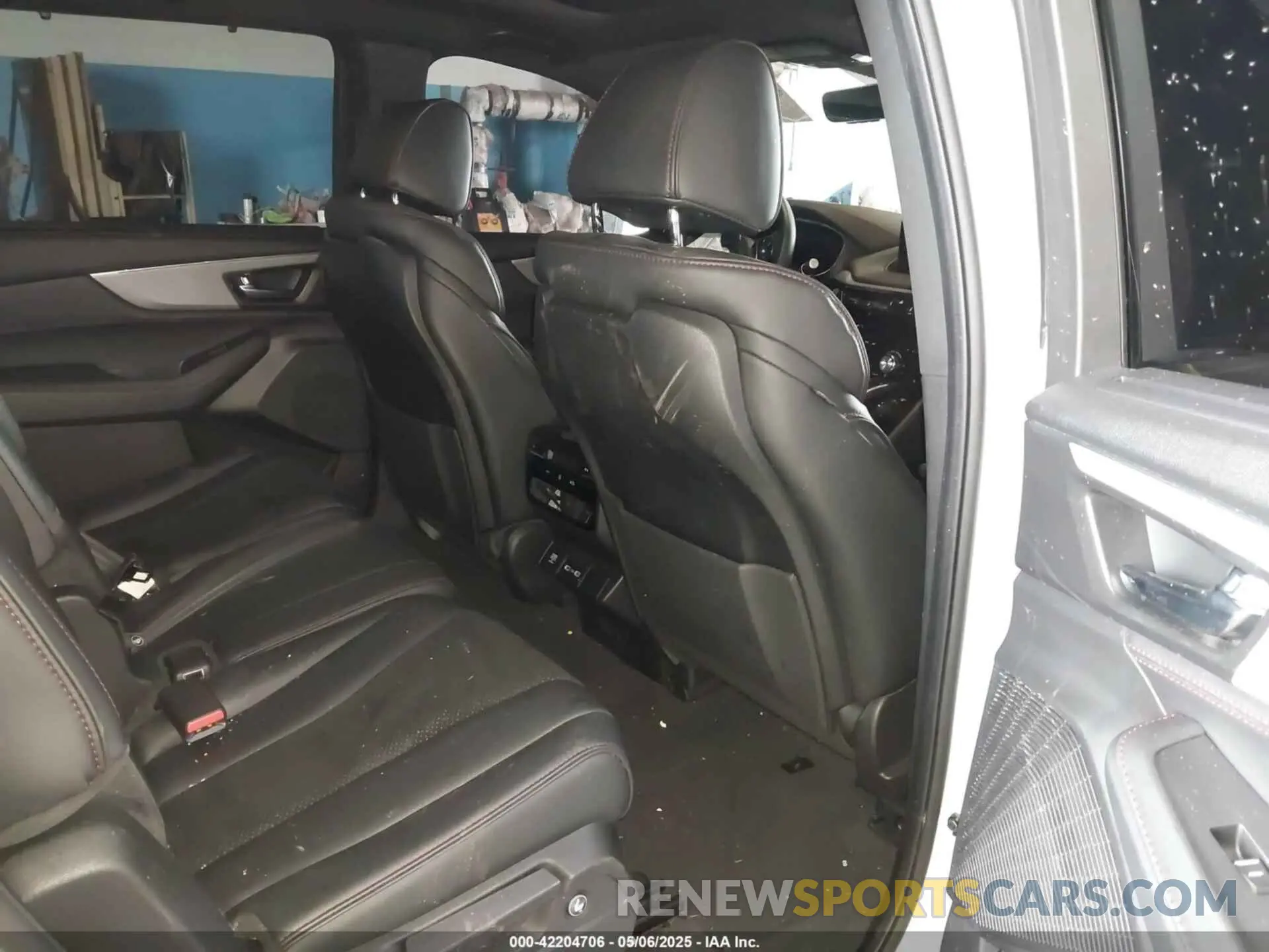 8 Фотография поврежденного автомобиля 5J8YE1H06NL038869 ACURA MDX 2022