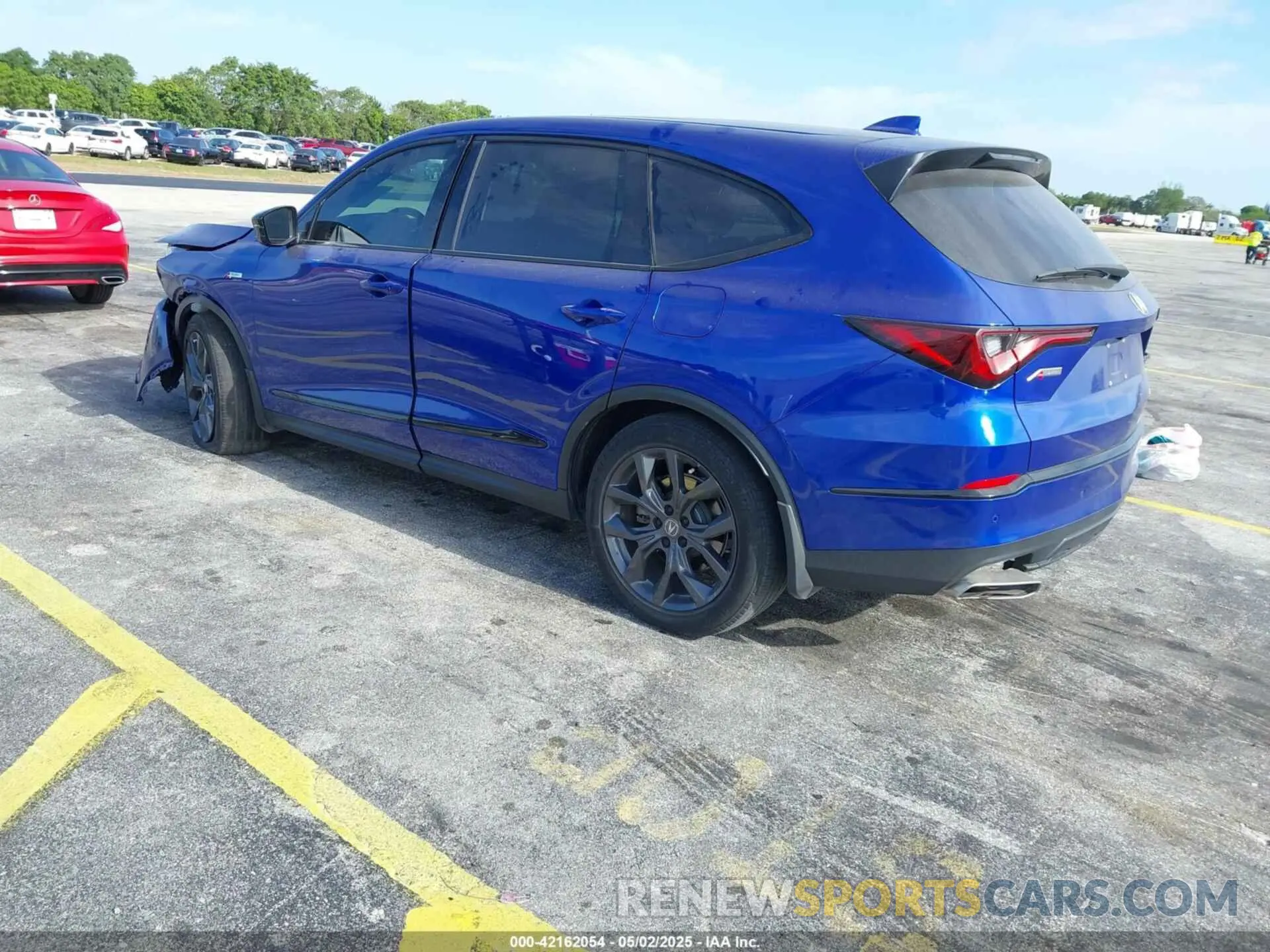 3 Photograph of a damaged car 5J8YE1H0XNL046330 ACURA MDX 2022