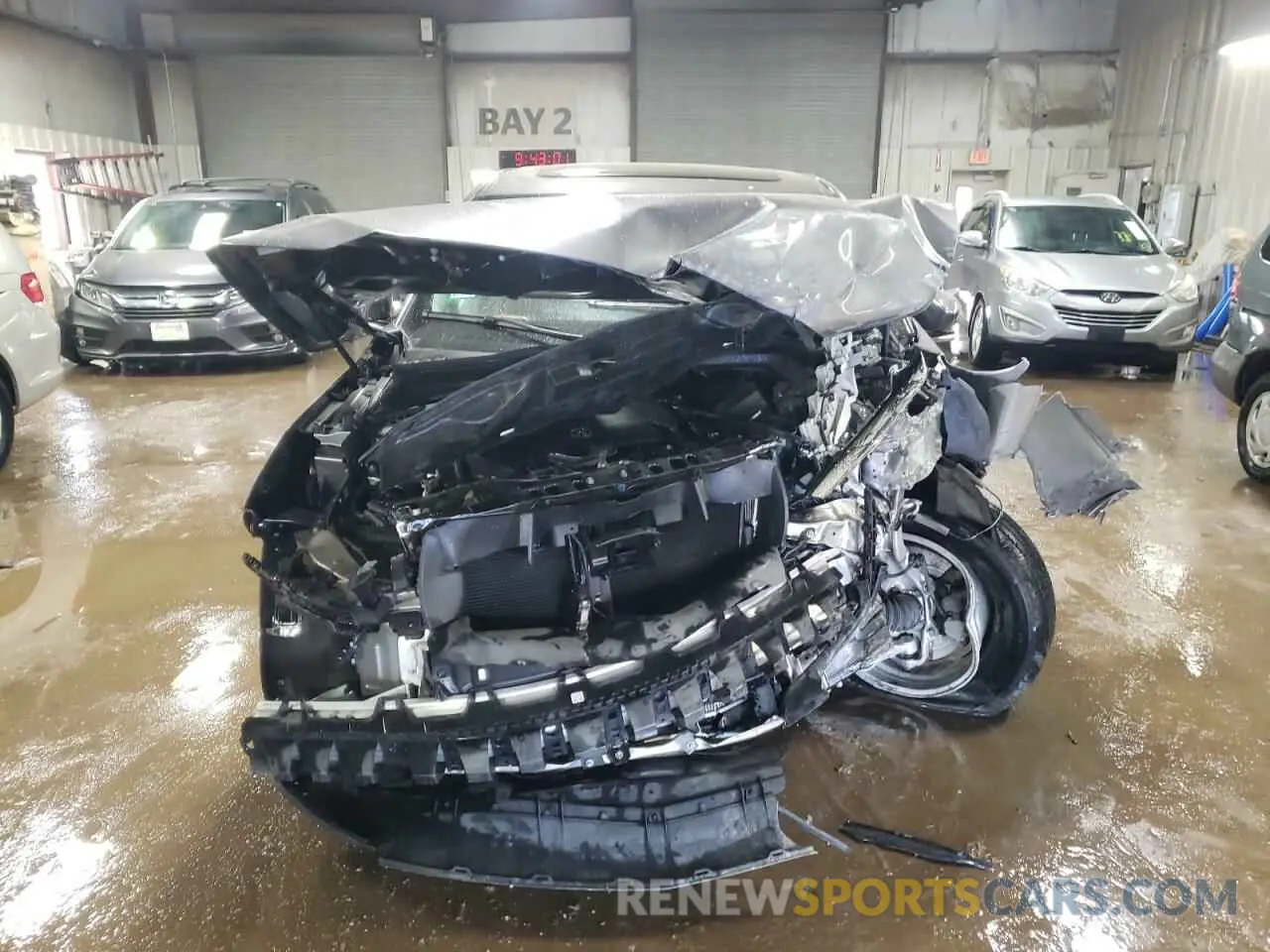 5 Photograph of a damaged car 5J8YE1H33NL021778 ACURA MDX 2022
