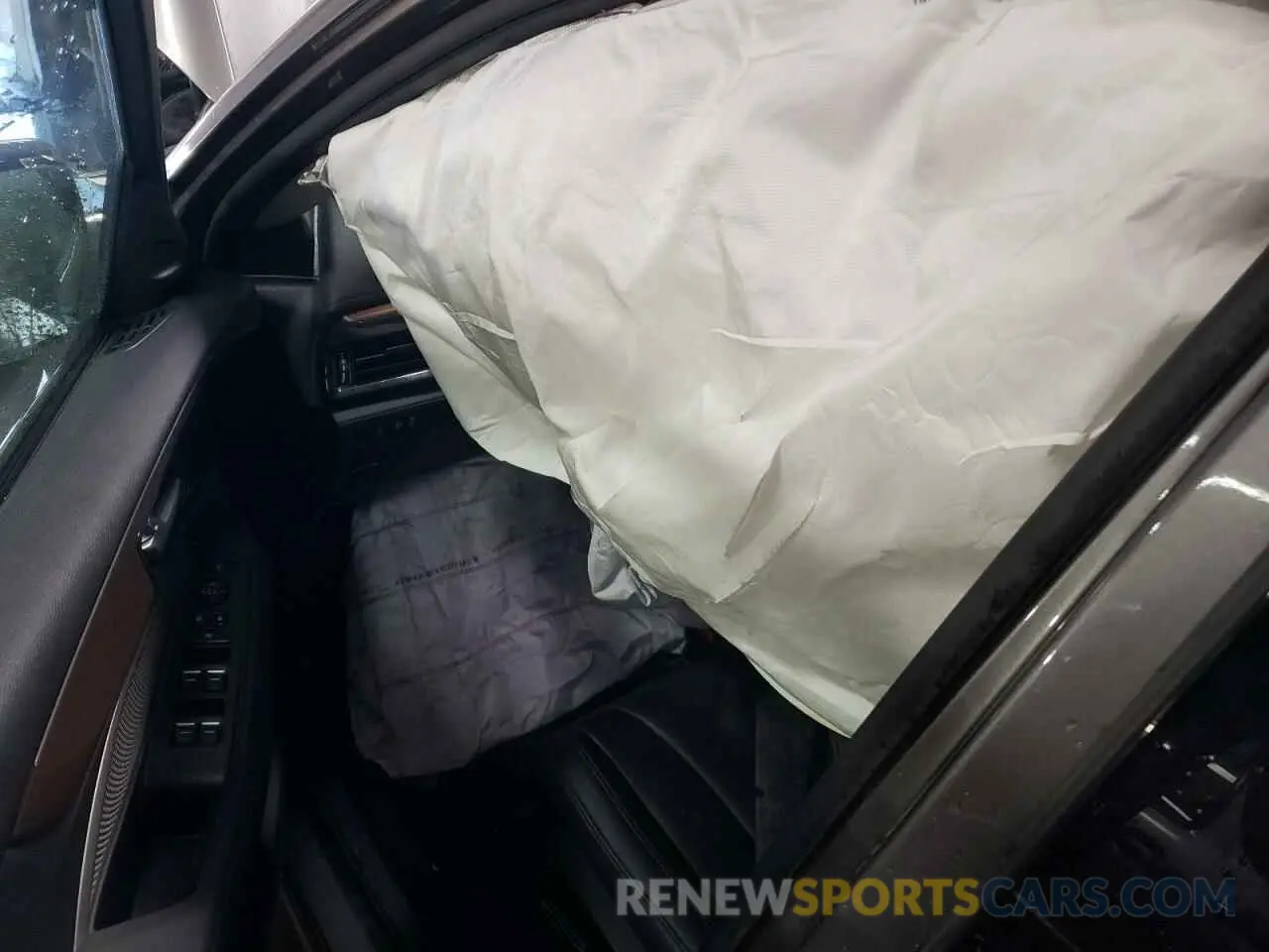 8 Photograph of a damaged car 5J8YE1H33NL021778 ACURA MDX 2022