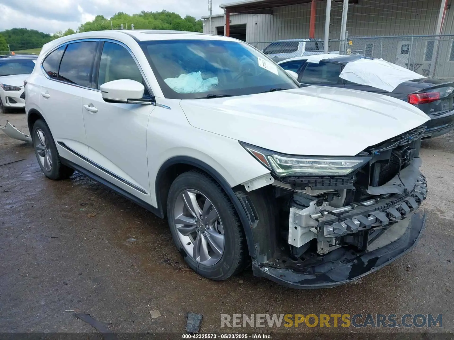 1 Photograph of a damaged car 5J8YE1H37NL015952 ACURA MDX 2022