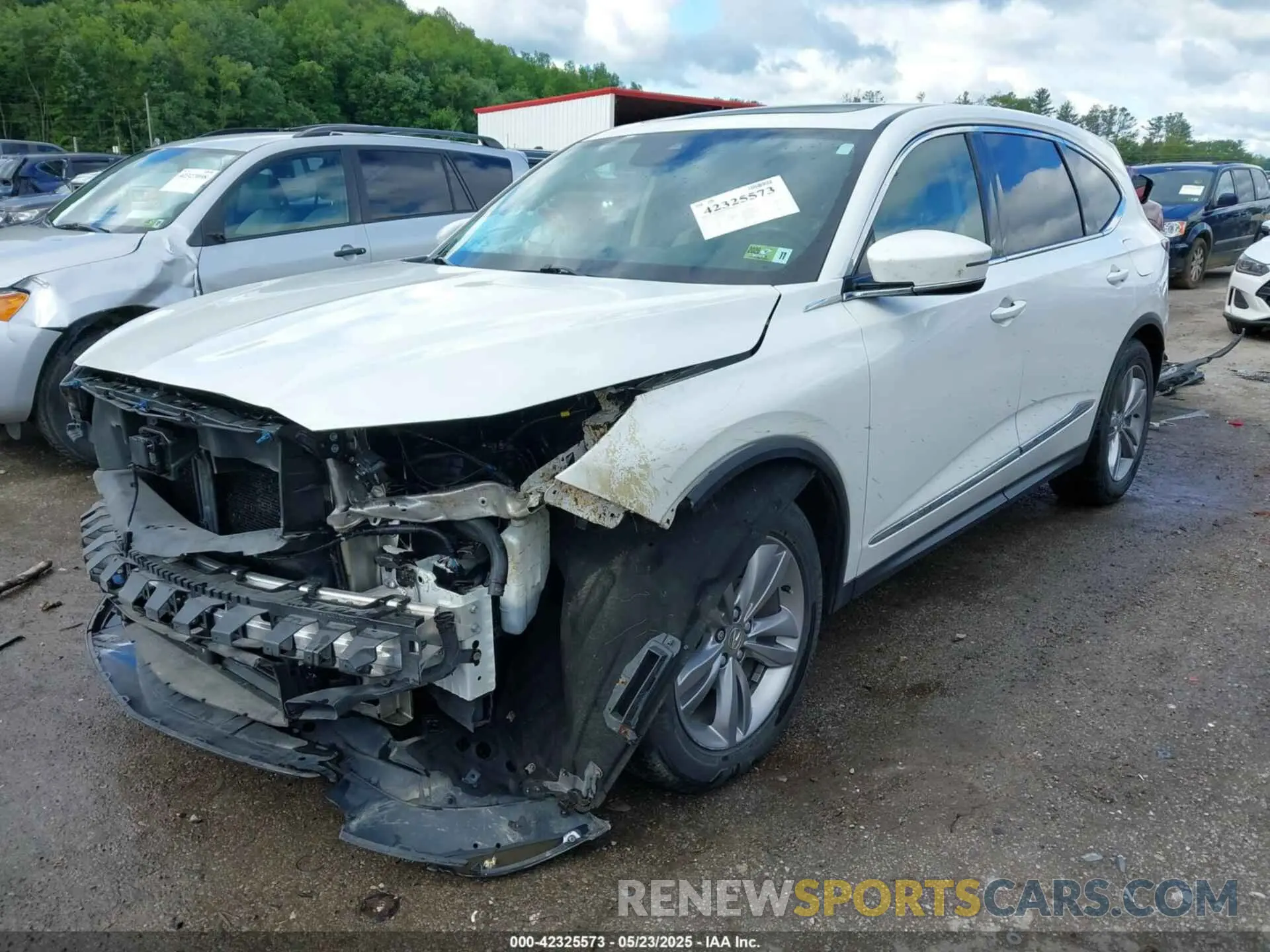 2 Photograph of a damaged car 5J8YE1H37NL015952 ACURA MDX 2022