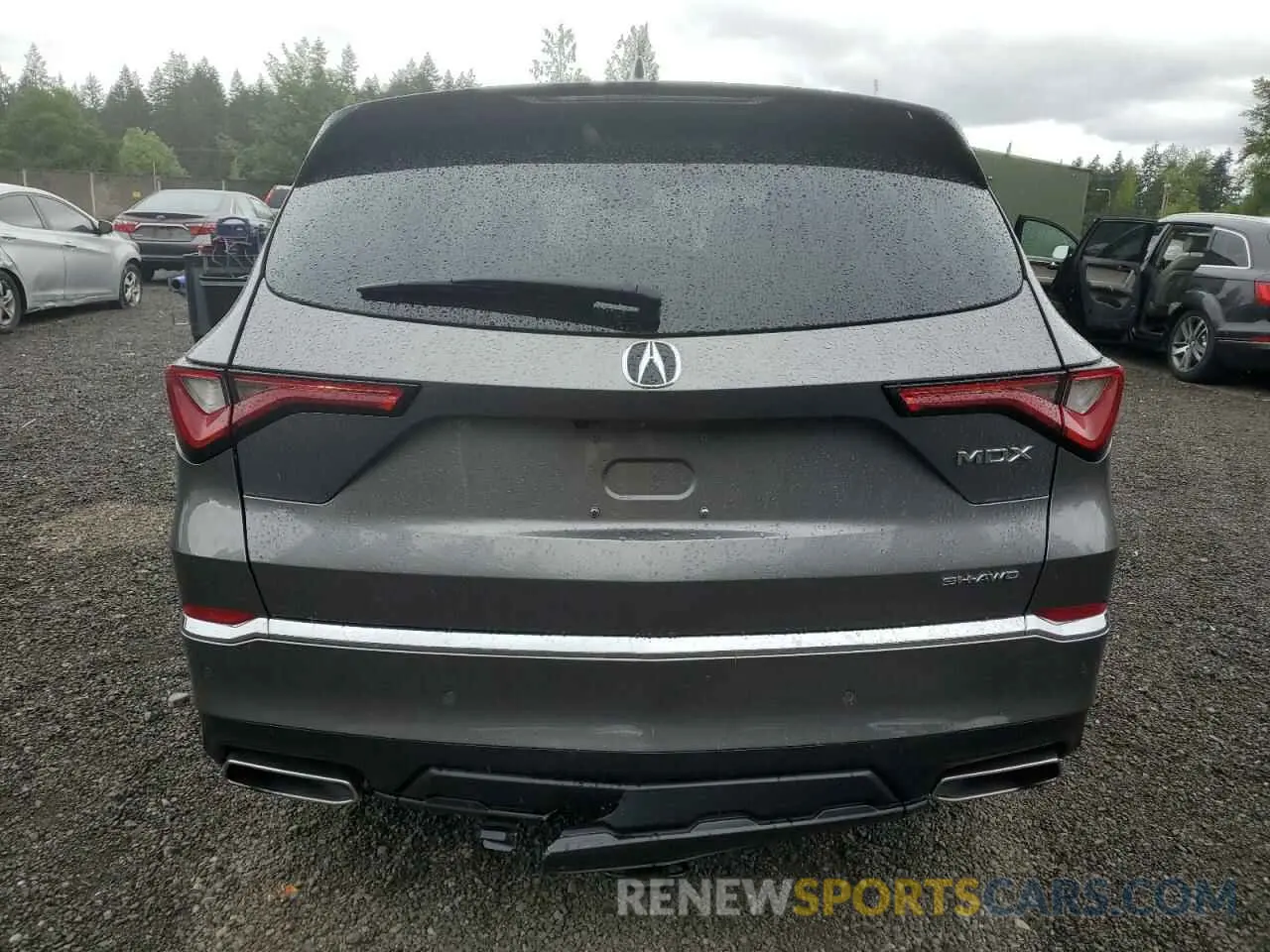 6 Photograph of a damaged car 5J8YE1H40NL009435 ACURA MDX 2022