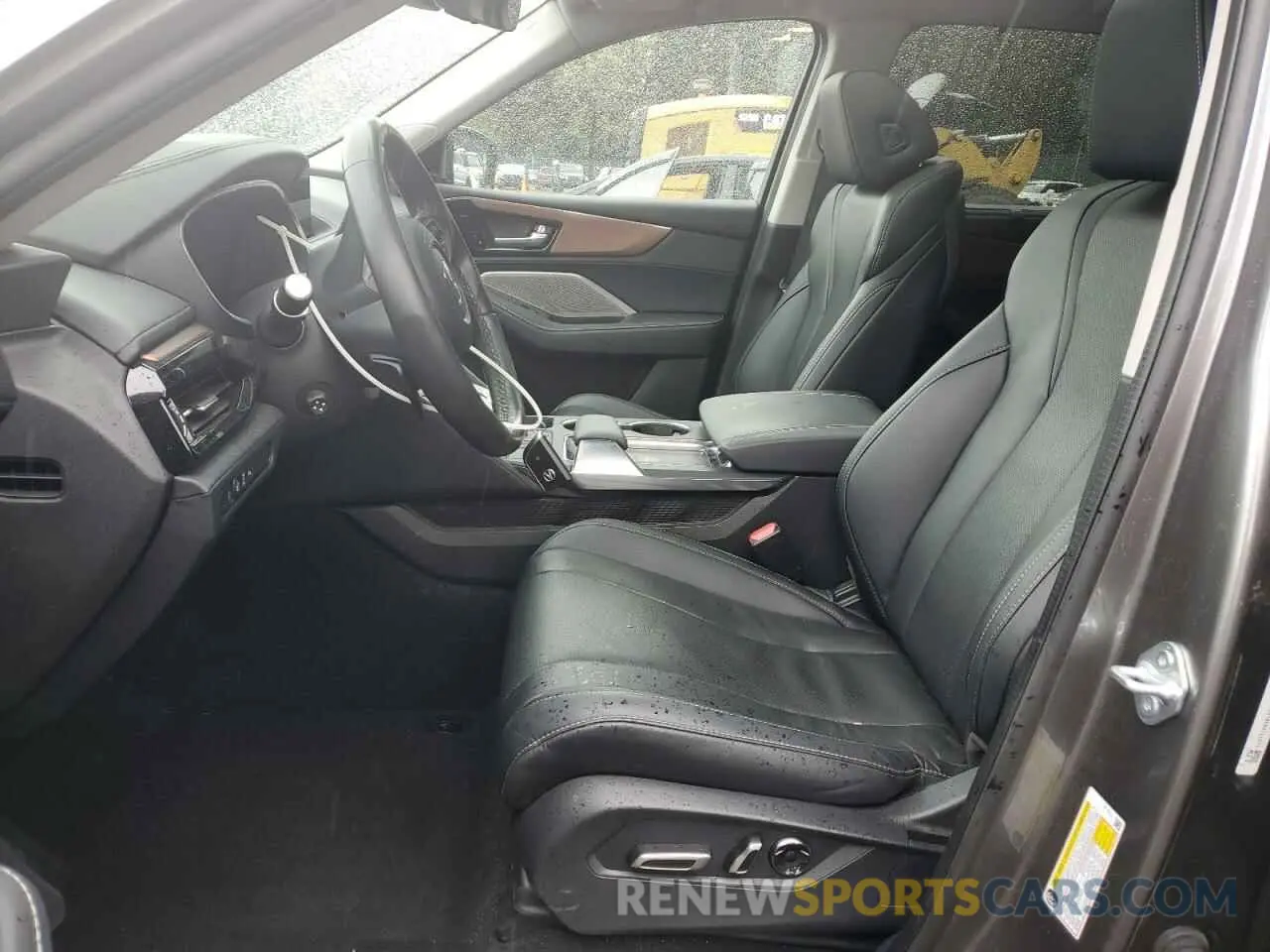 7 Photograph of a damaged car 5J8YE1H40NL009435 ACURA MDX 2022