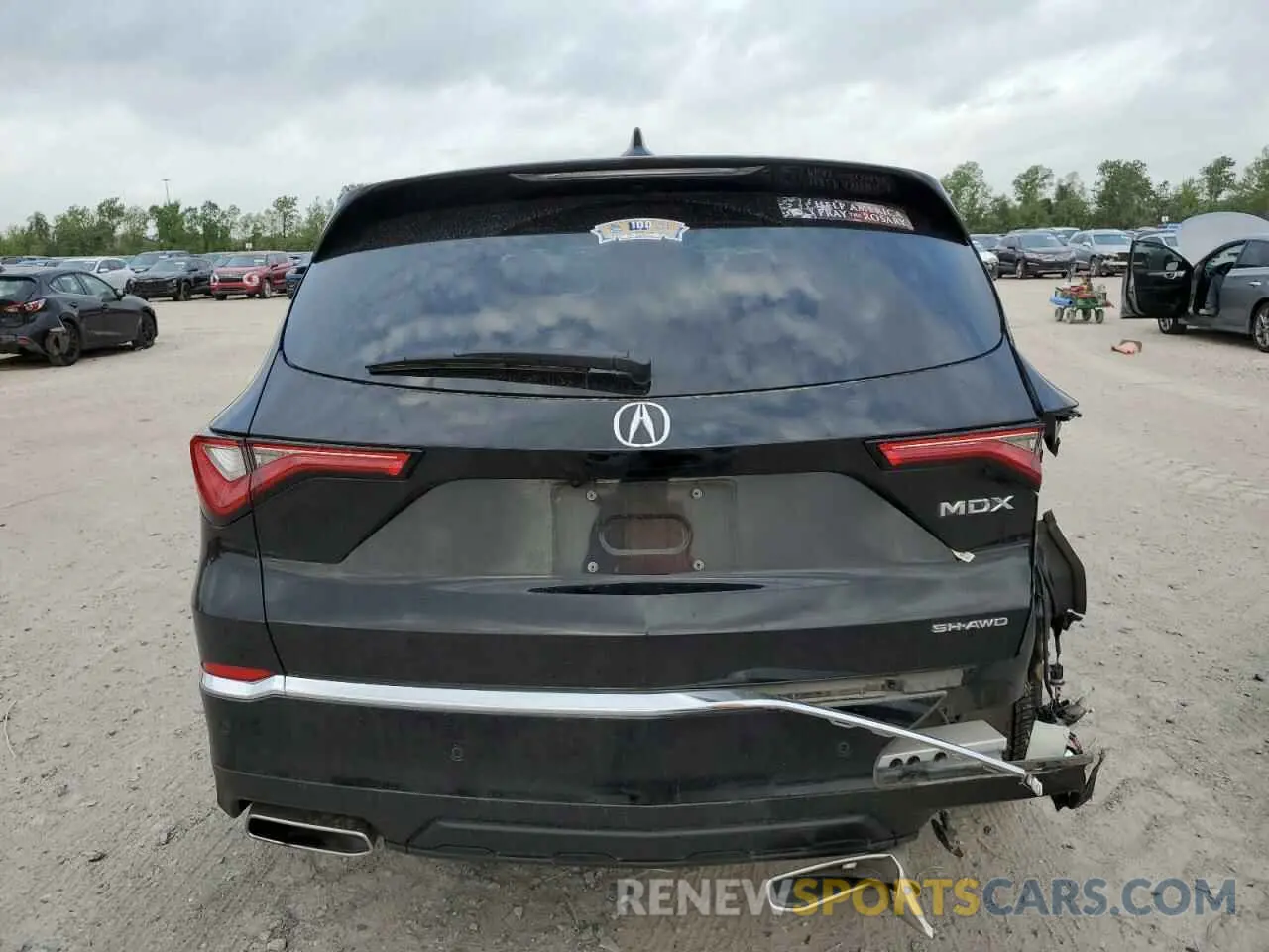 6 Photograph of a damaged car 5J8YE1H45NL005042 ACURA MDX 2022