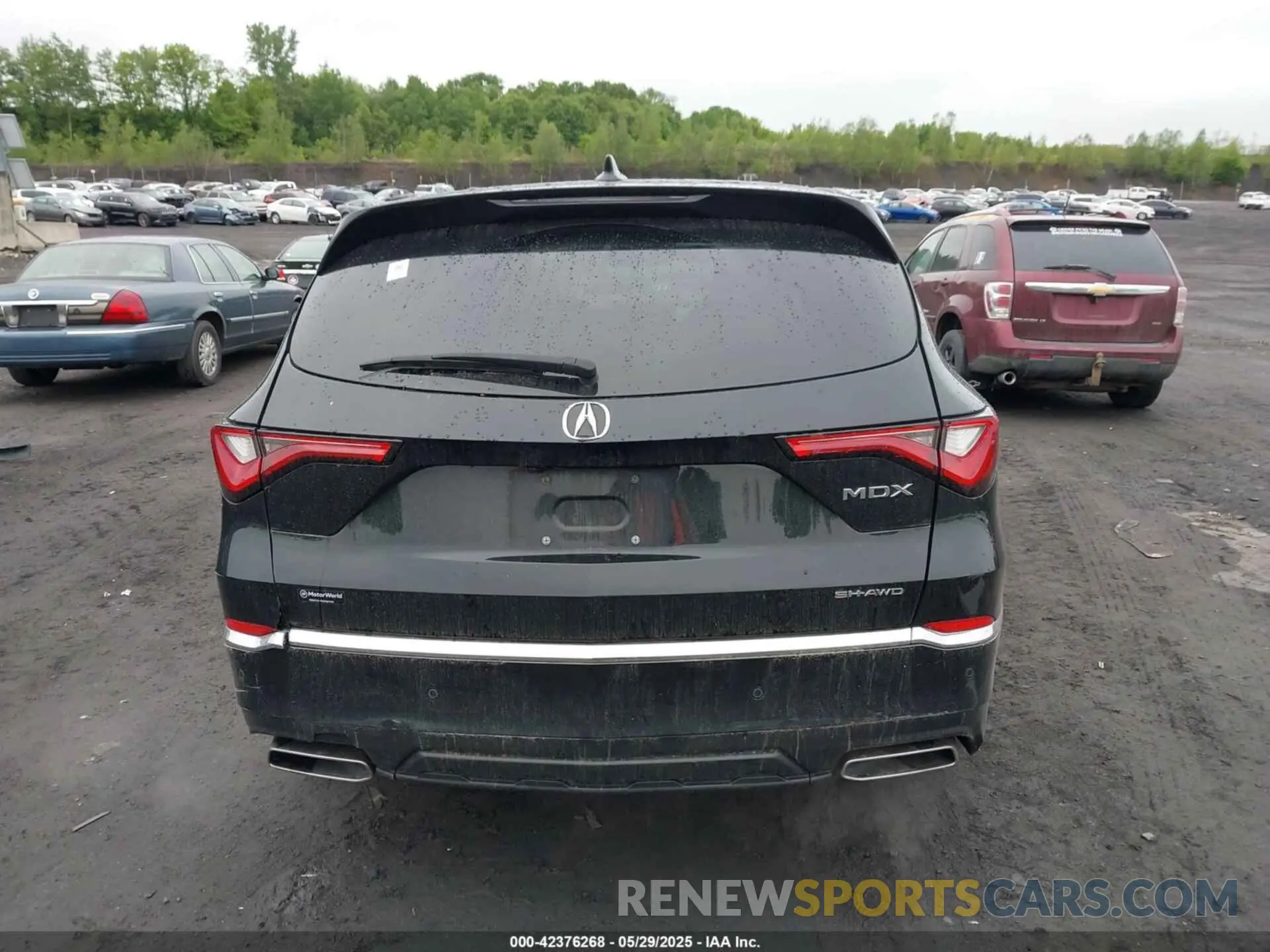 16 Photograph of a damaged car 5J8YE1H49NL006243 ACURA MDX 2022