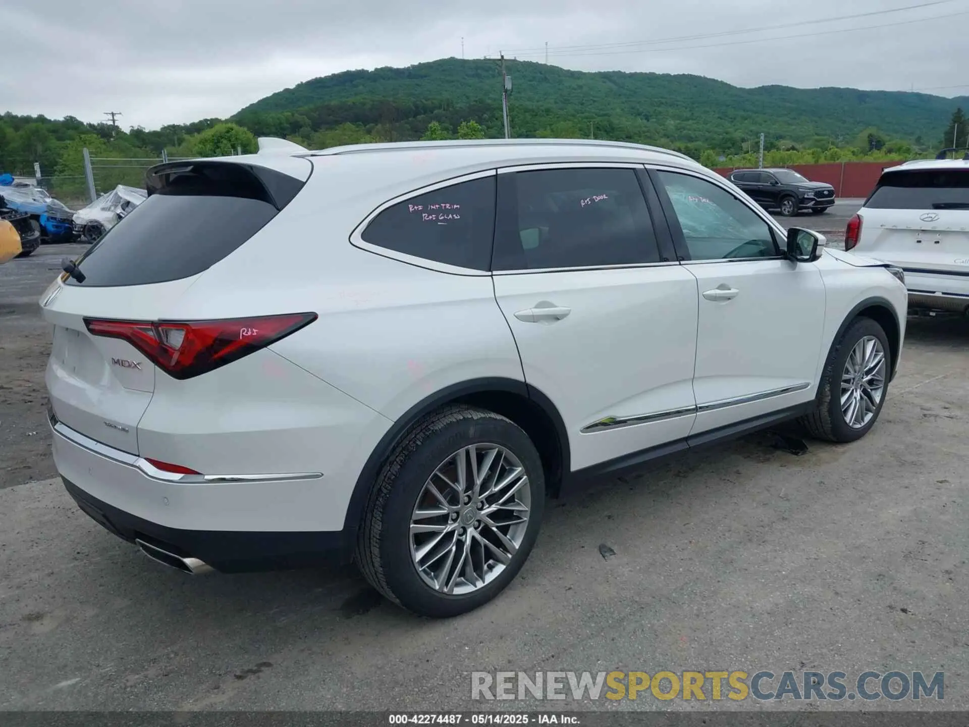 4 Фотография поврежденного автомобиля 5J8YE1H83NL022974 ACURA MDX 2022