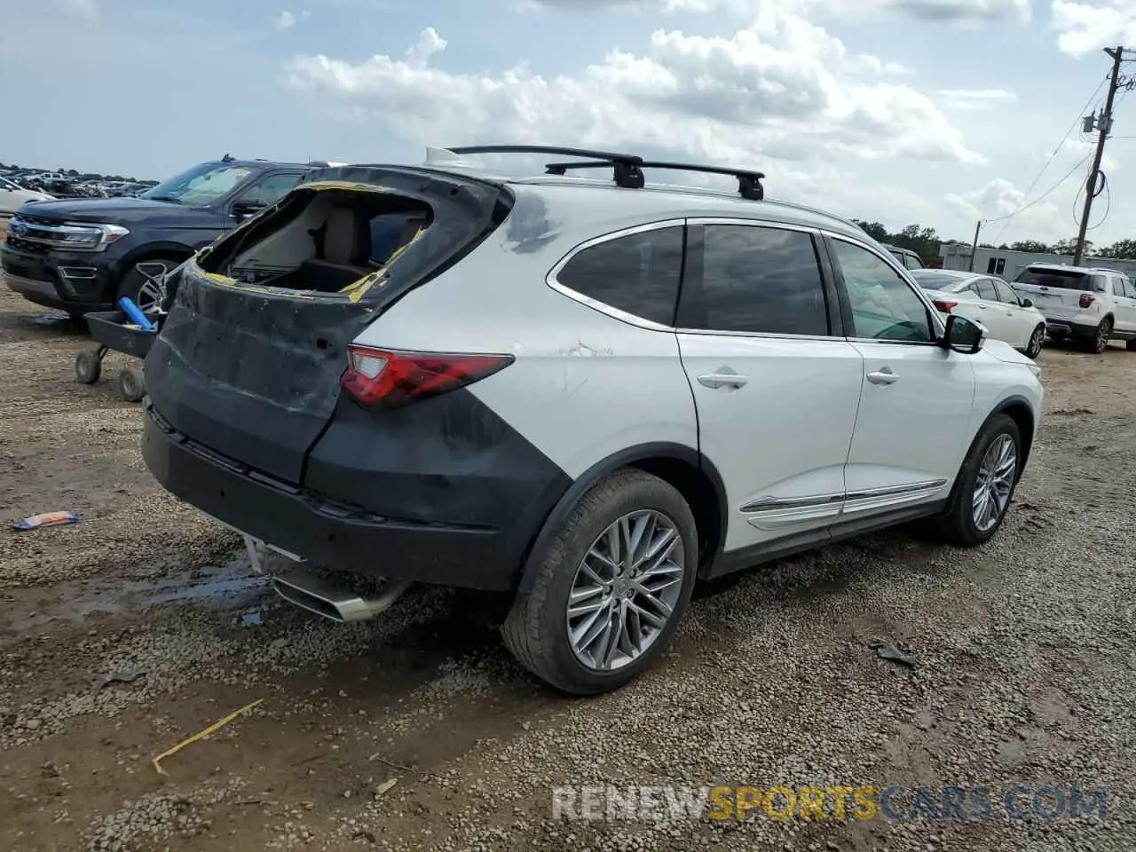 3 Photograph of a damaged car 5J8YE1H84NL041369 ACURA MDX 2022