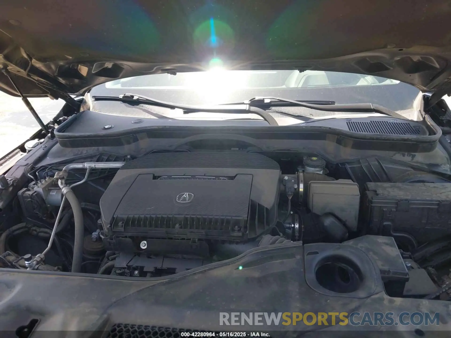 10 Photograph of a damaged car 5J8YE1H85NL008834 ACURA MDX 2022