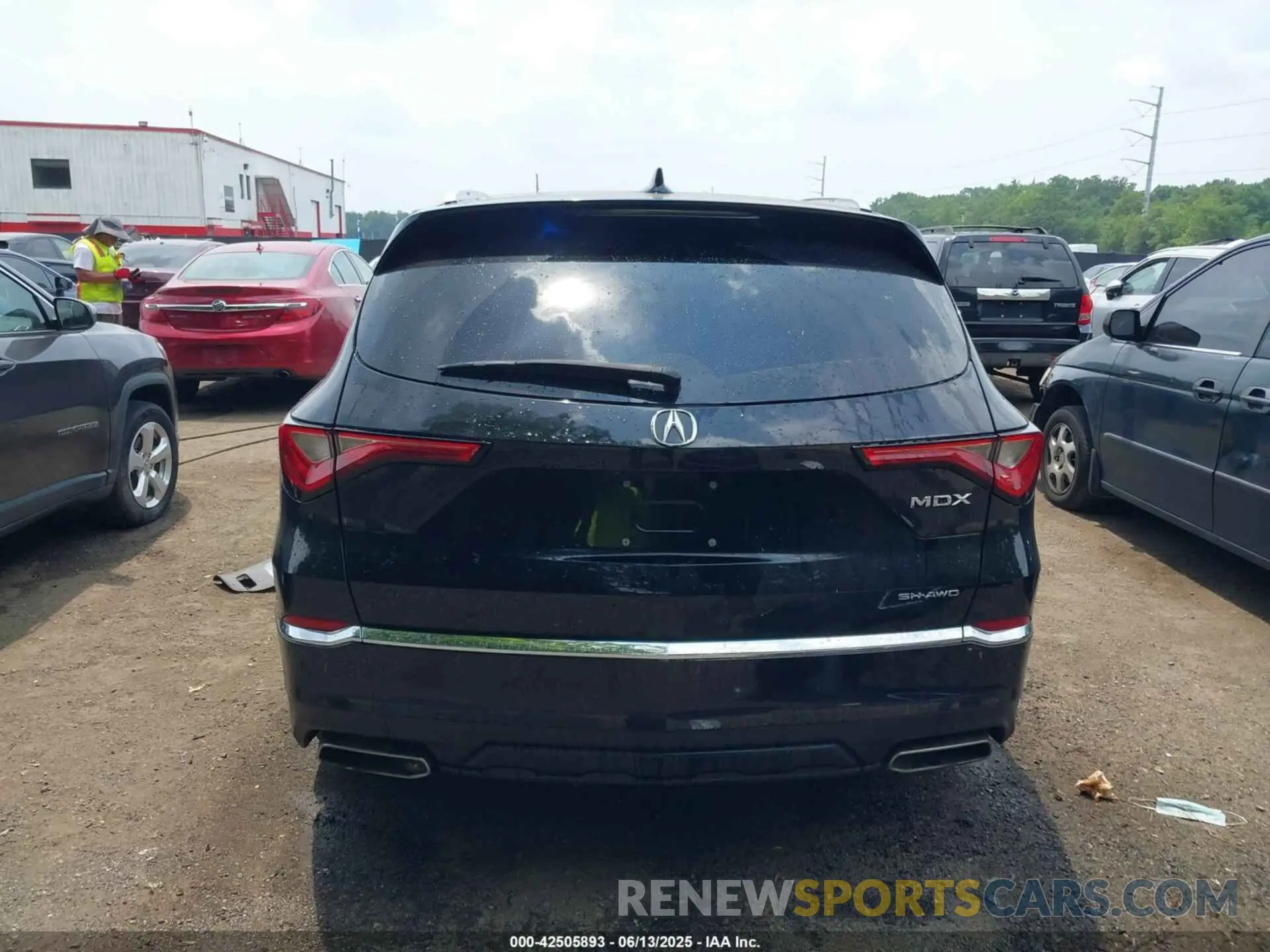 16 Photograph of a damaged car 5J8YE1H86NL035721 ACURA MDX 2022