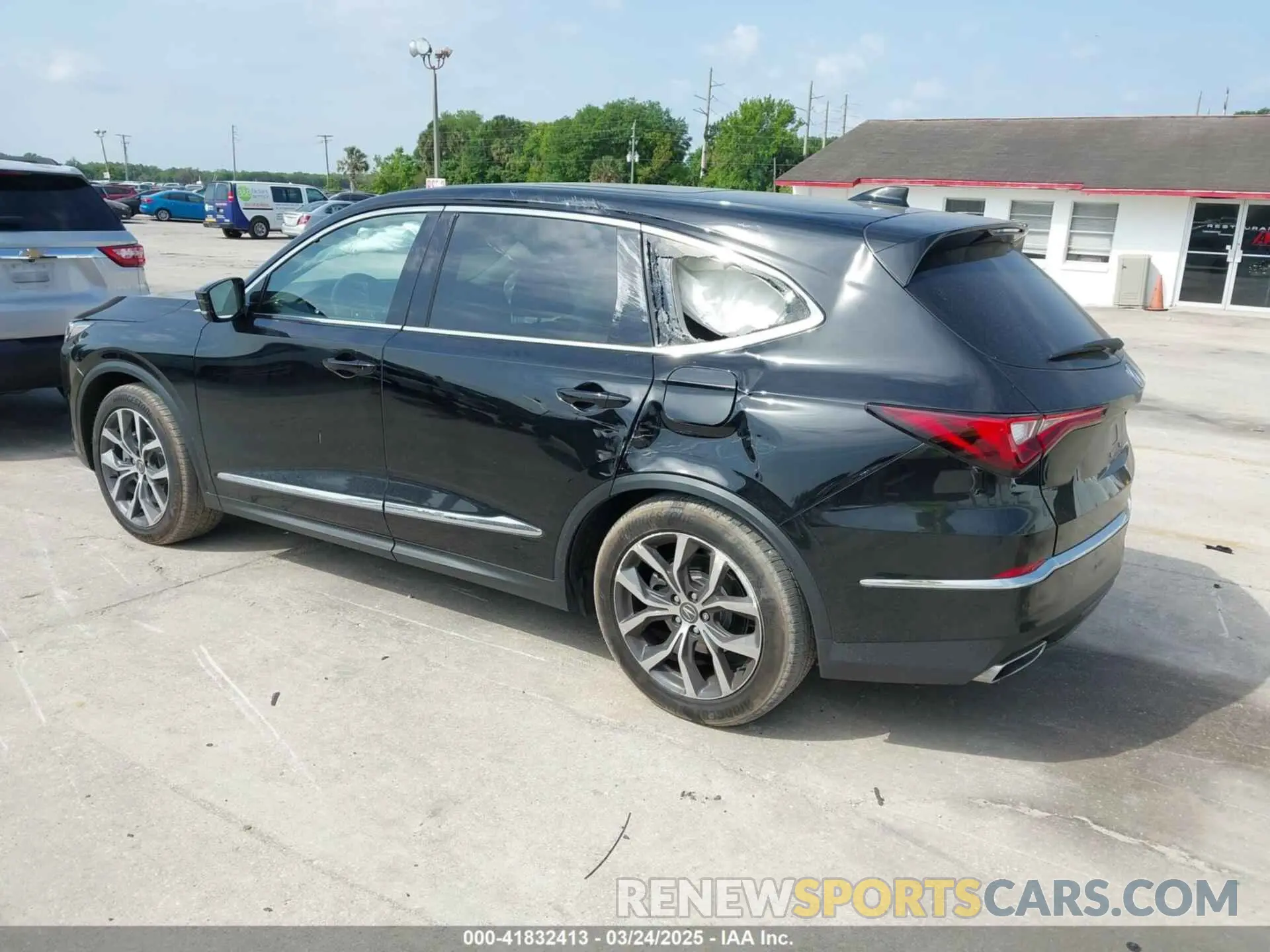 3 Photograph of a damaged car 5J8YD9H42PL003124 ACURA MDX 2023