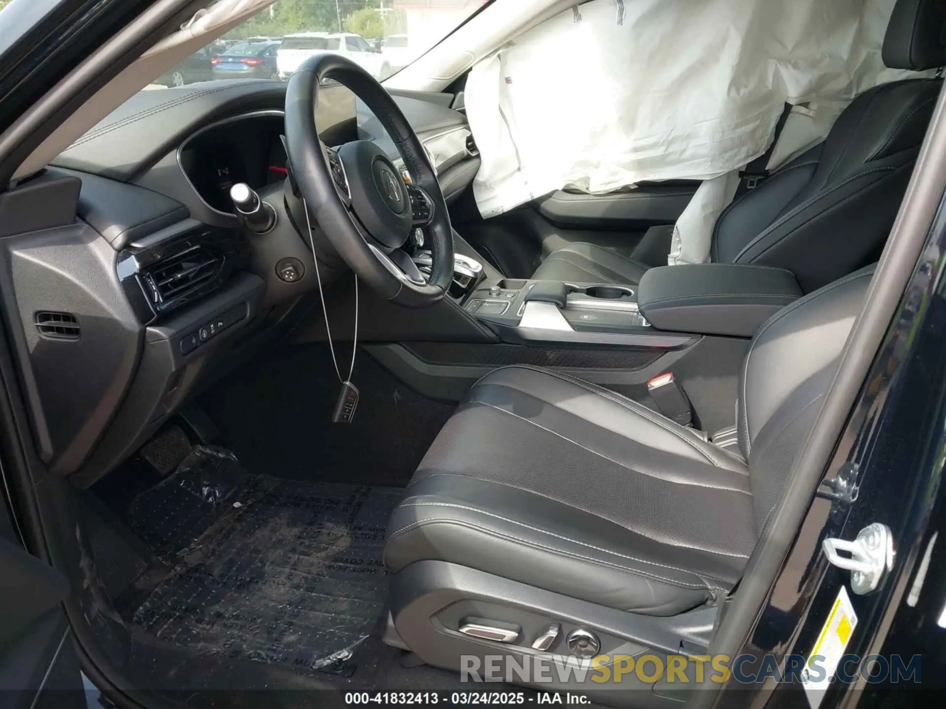 5 Photograph of a damaged car 5J8YD9H42PL003124 ACURA MDX 2023