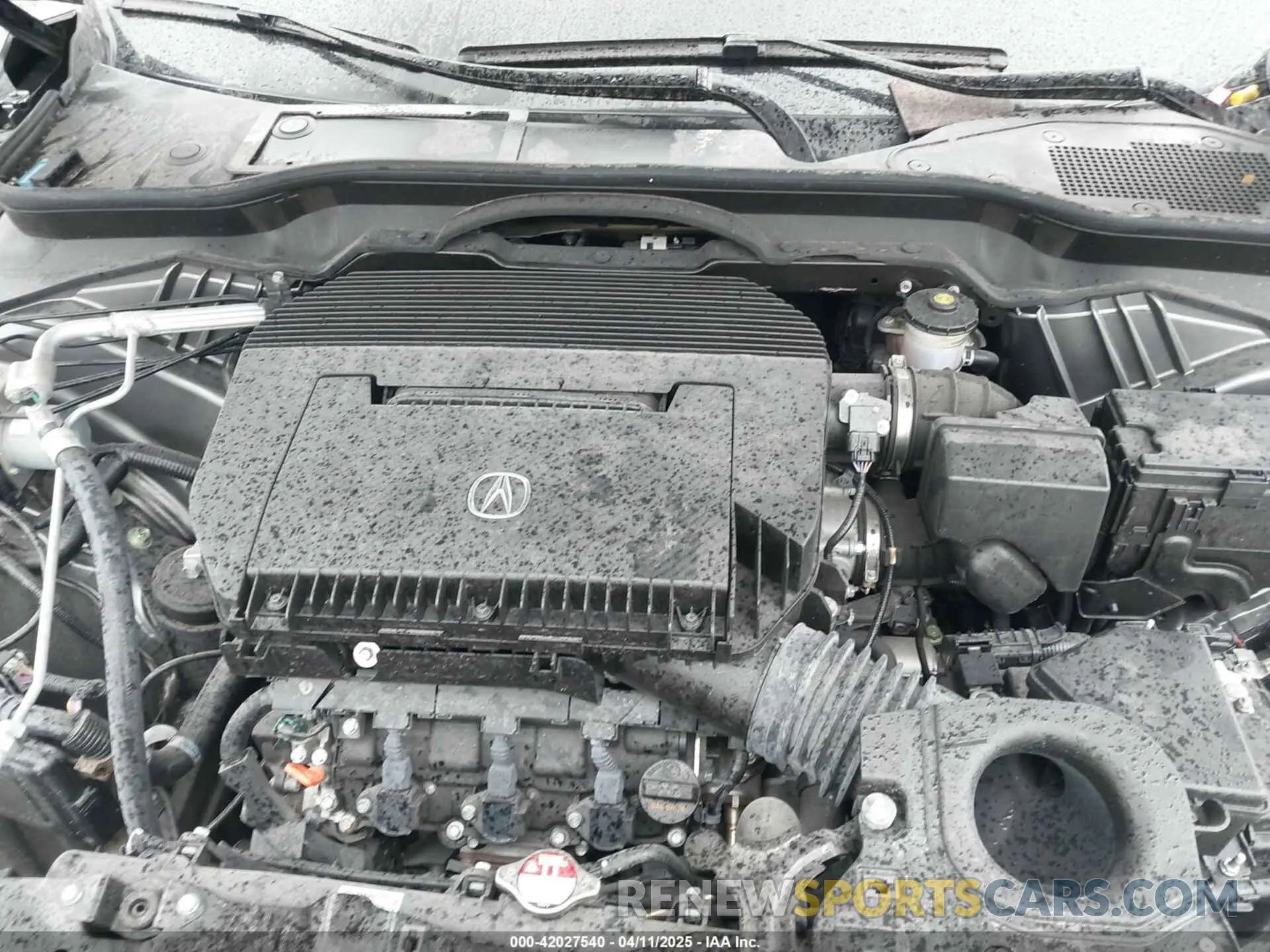 10 Photograph of a damaged car 5J8YE1H09PL005948 ACURA MDX 2023