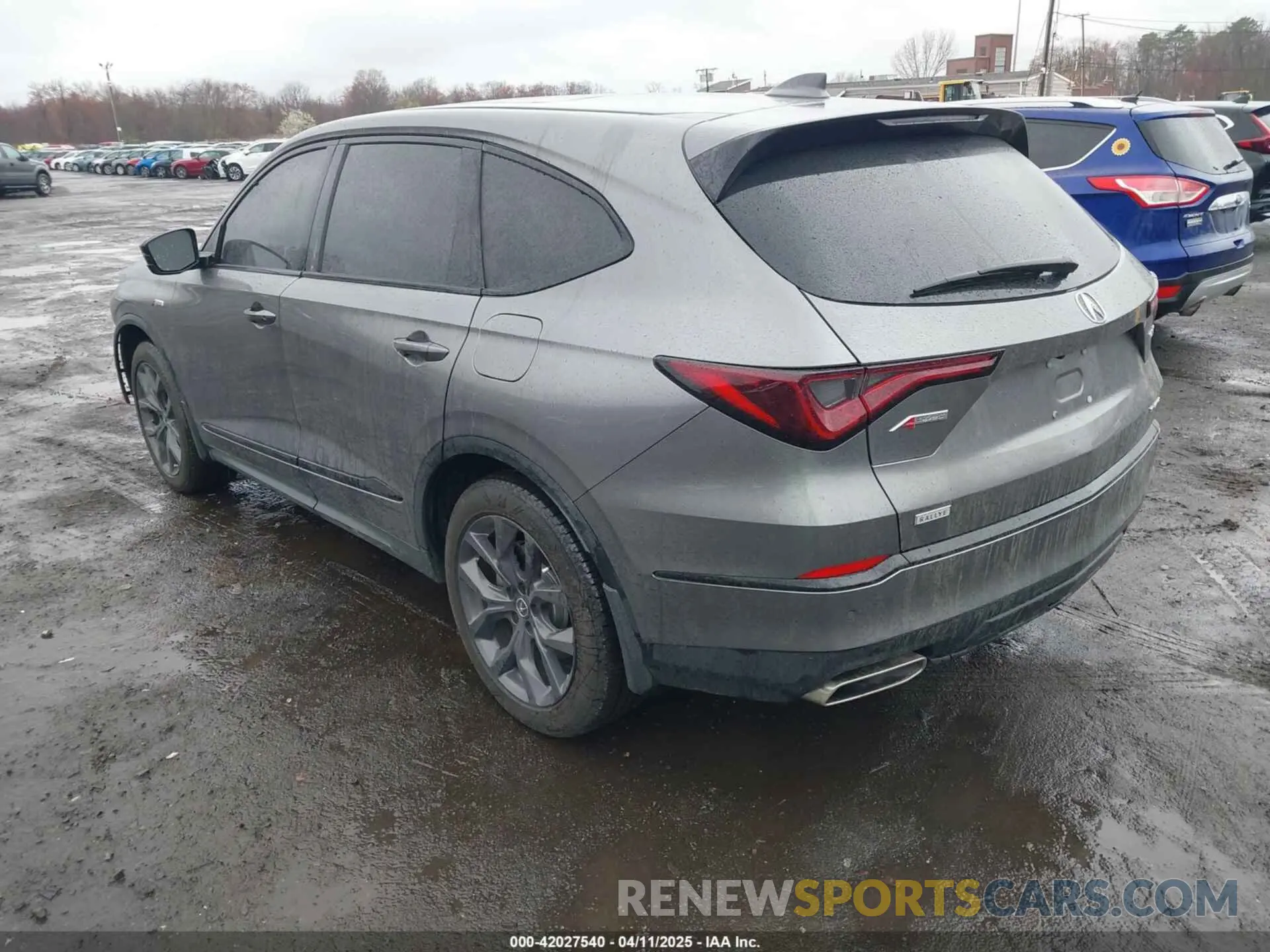 3 Photograph of a damaged car 5J8YE1H09PL005948 ACURA MDX 2023
