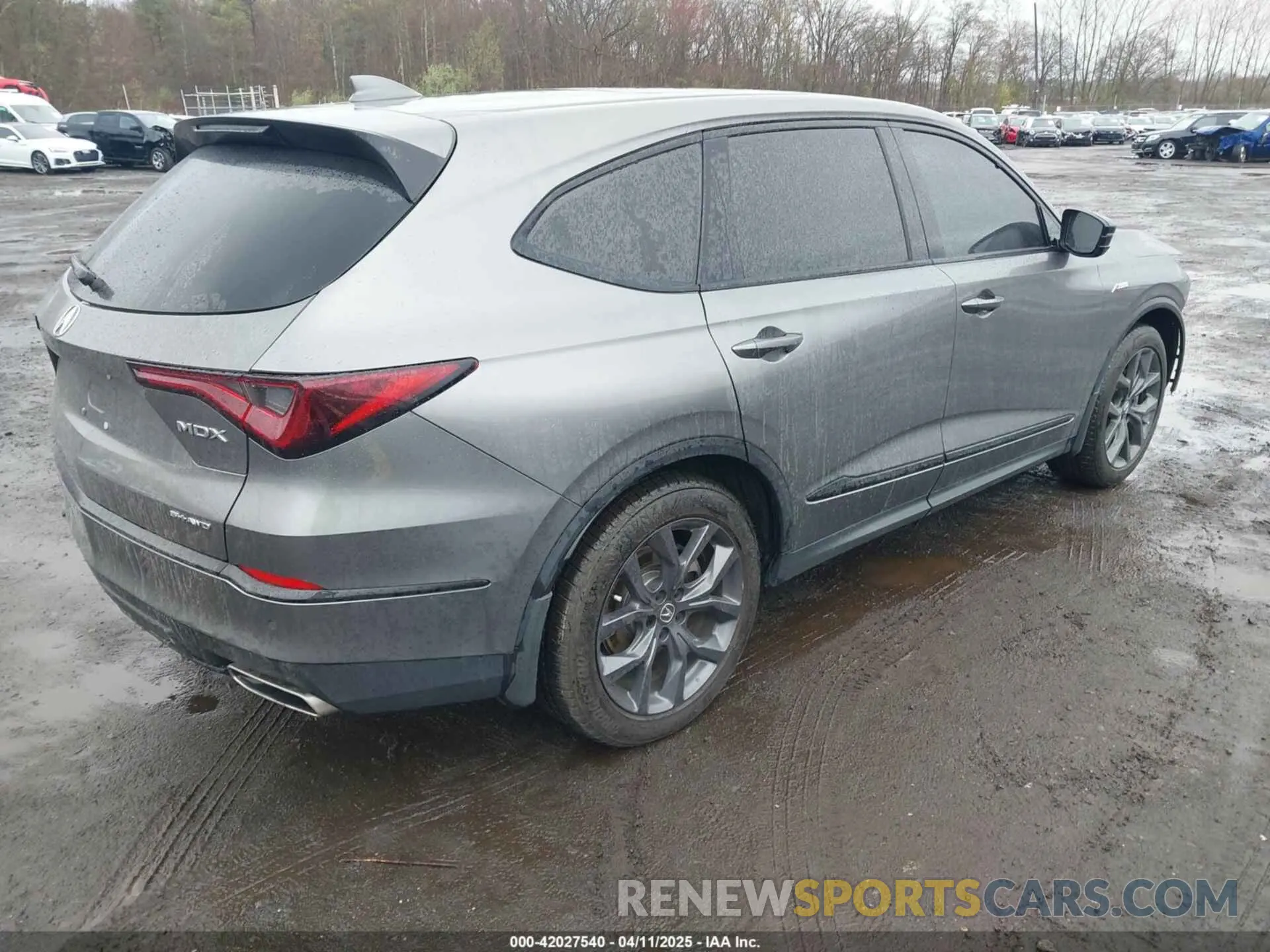 4 Photograph of a damaged car 5J8YE1H09PL005948 ACURA MDX 2023