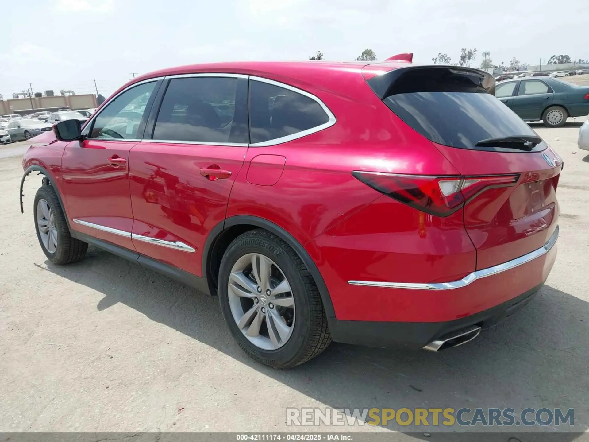 3 Фотография поврежденного автомобиля 5J8YE1H31PL007235 ACURA MDX 2023