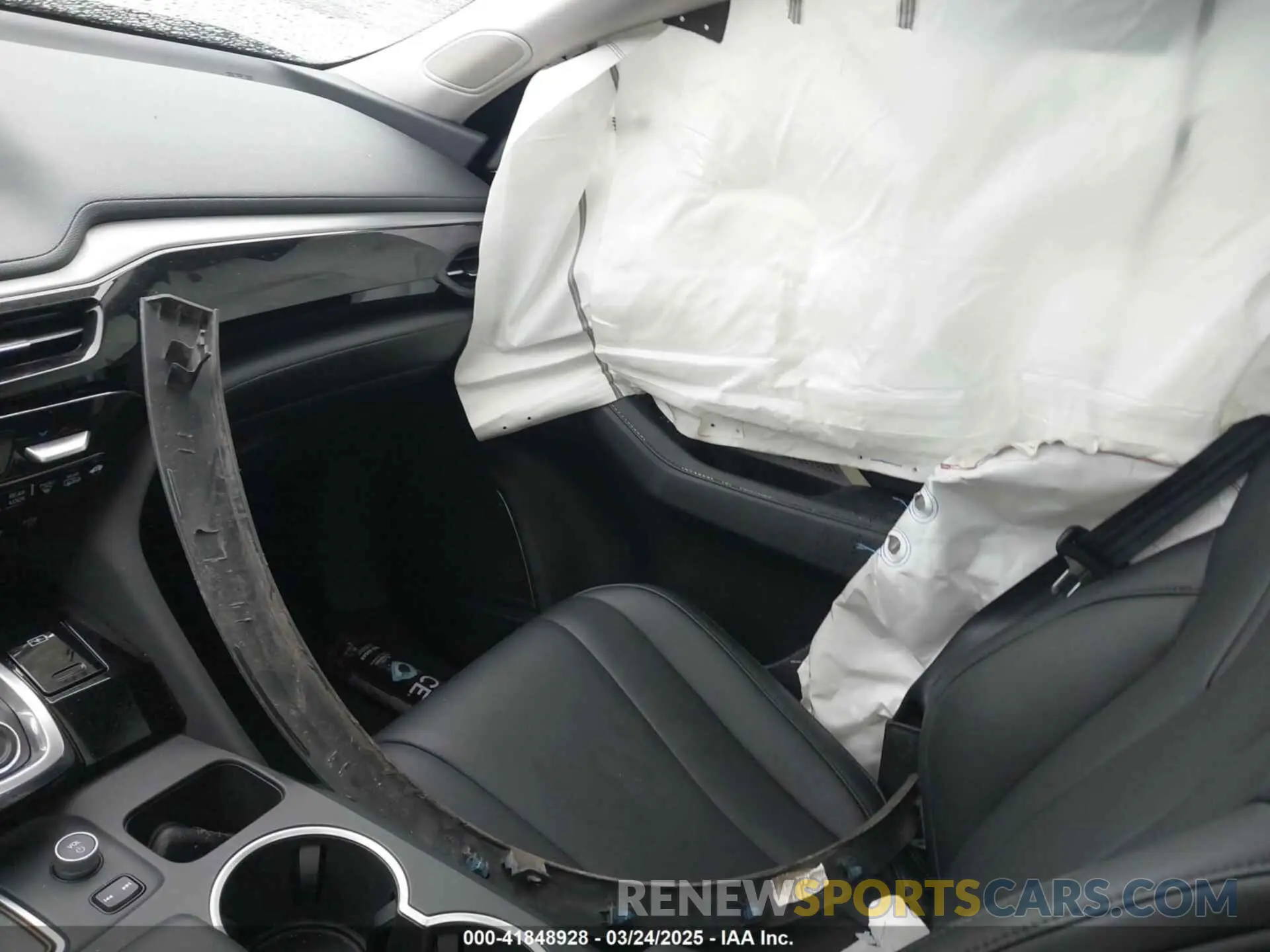 5 Photograph of a damaged car 5J8YE1H34PL003499 ACURA MDX 2023