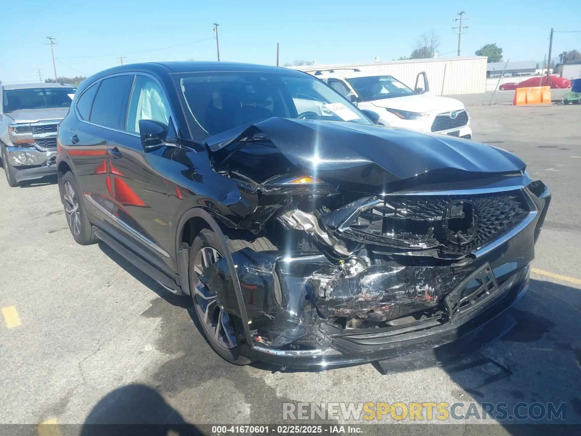 1 Photograph of a damaged car 5J8YE1H43PL012591 ACURA MDX 2023