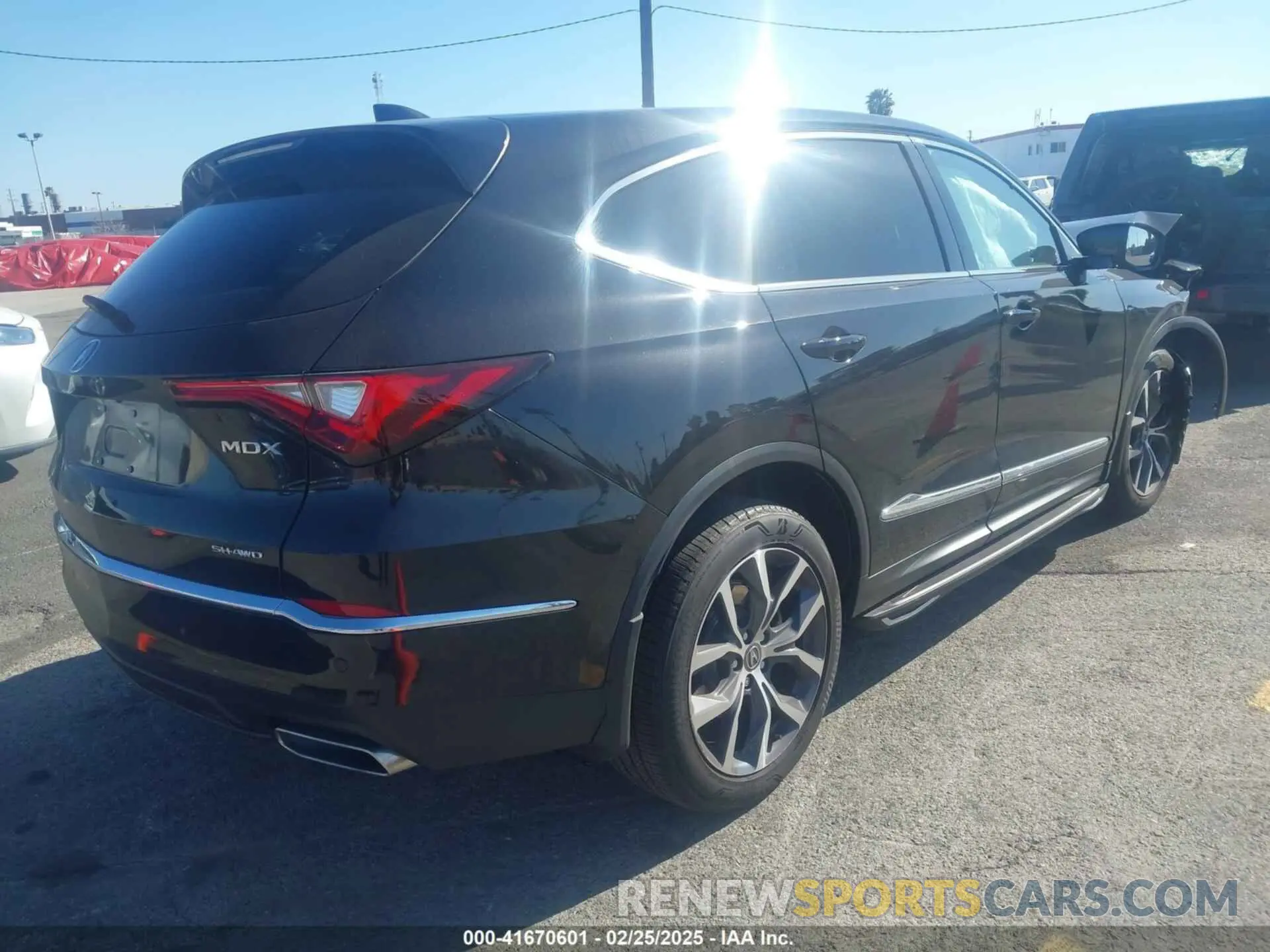 4 Photograph of a damaged car 5J8YE1H43PL012591 ACURA MDX 2023
