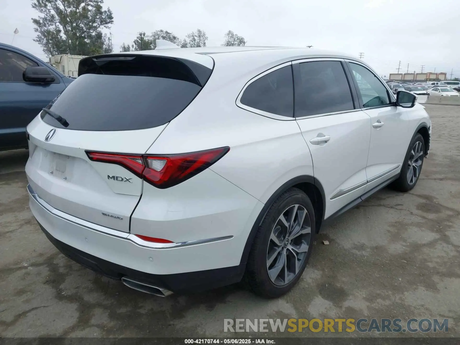 4 Фотография поврежденного автомобиля 5J8YE1H4XPL038945 ACURA MDX 2023