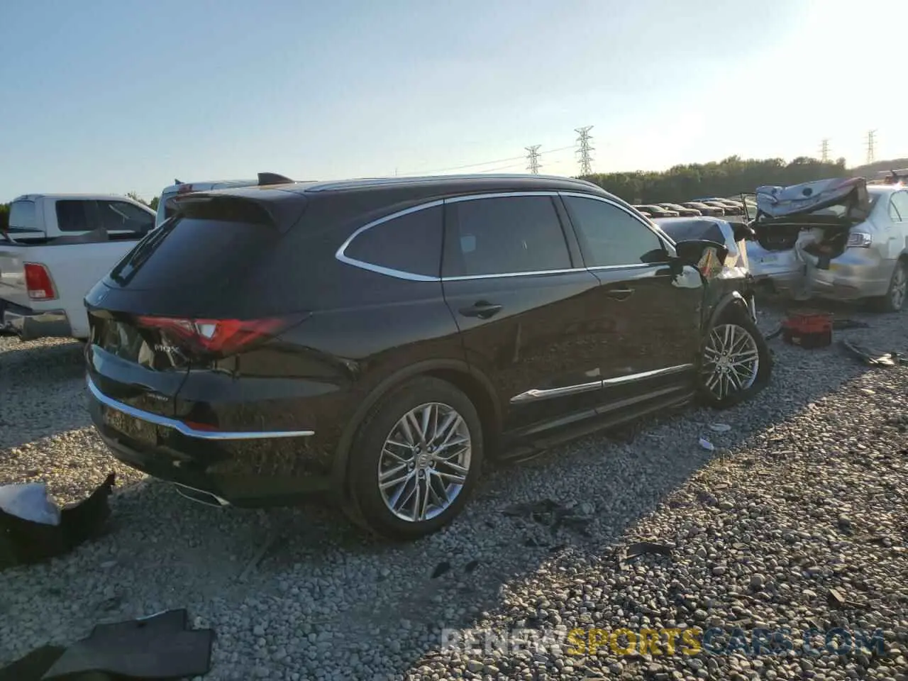 3 Фотография поврежденного автомобиля 5J8YE1H81PL036472 ACURA MDX 2023