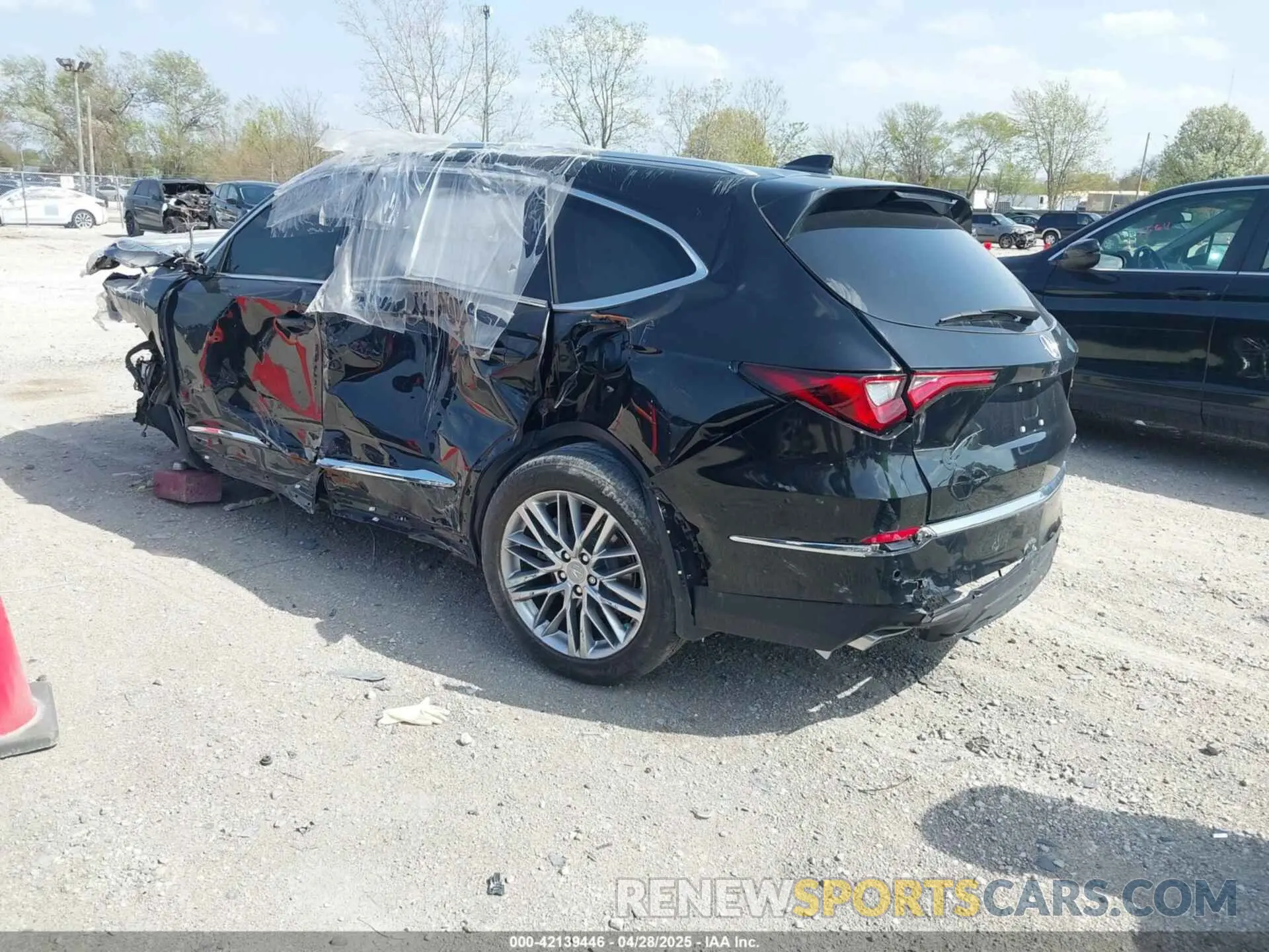 3 Фотография поврежденного автомобиля 5J8YE1H82PL034844 ACURA MDX 2023