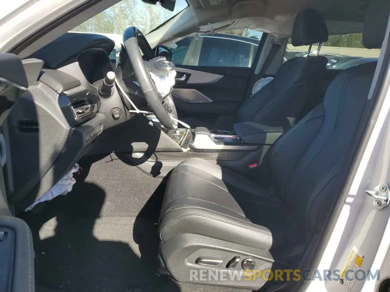 7 Photograph of a damaged car 5J8YD9H48RL004183 ACURA MDX 2024
