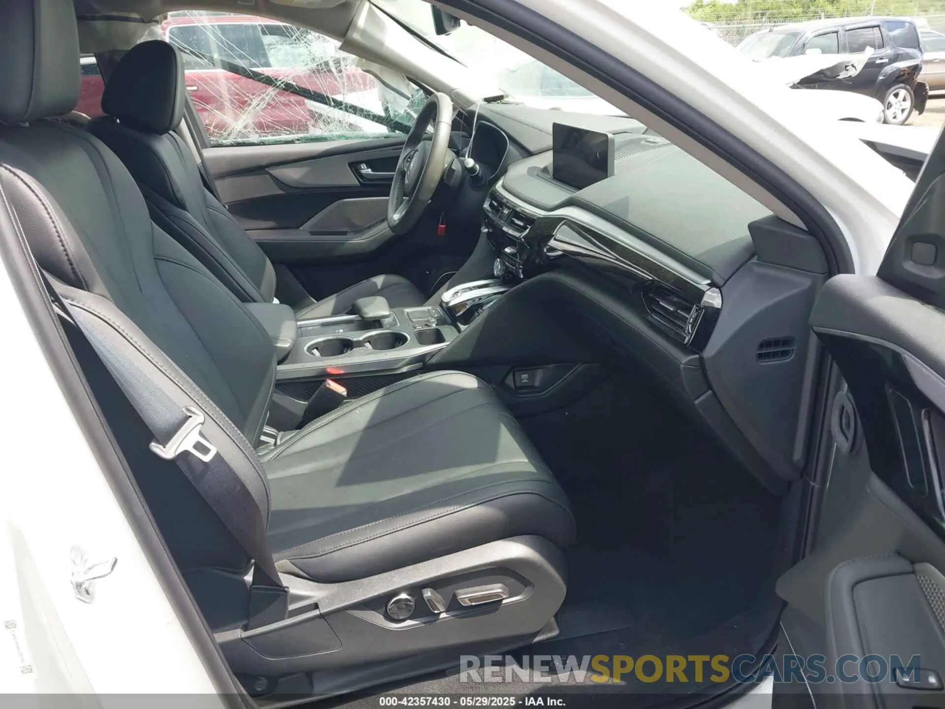5 Фотография поврежденного автомобиля 5J8YE1H34RL032794 ACURA MDX 2024
