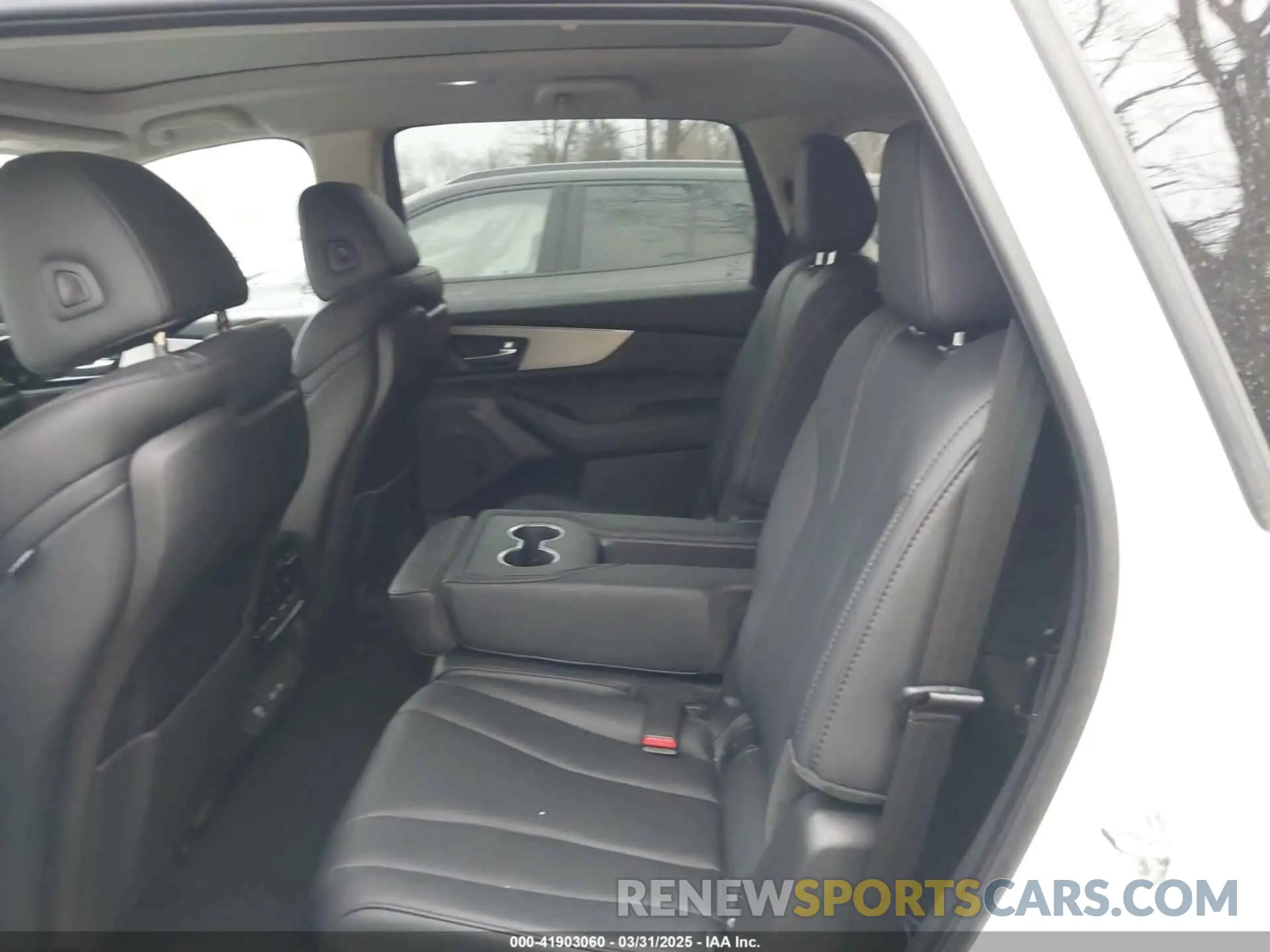 8 Фотография поврежденного автомобиля 5J8YE1H38RL025301 ACURA MDX 2024